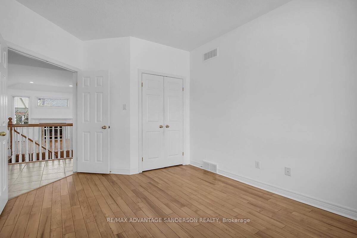 Photo 32 of 42 Calvert Lane, Middlesex Centre, Ilderton — HOMEH