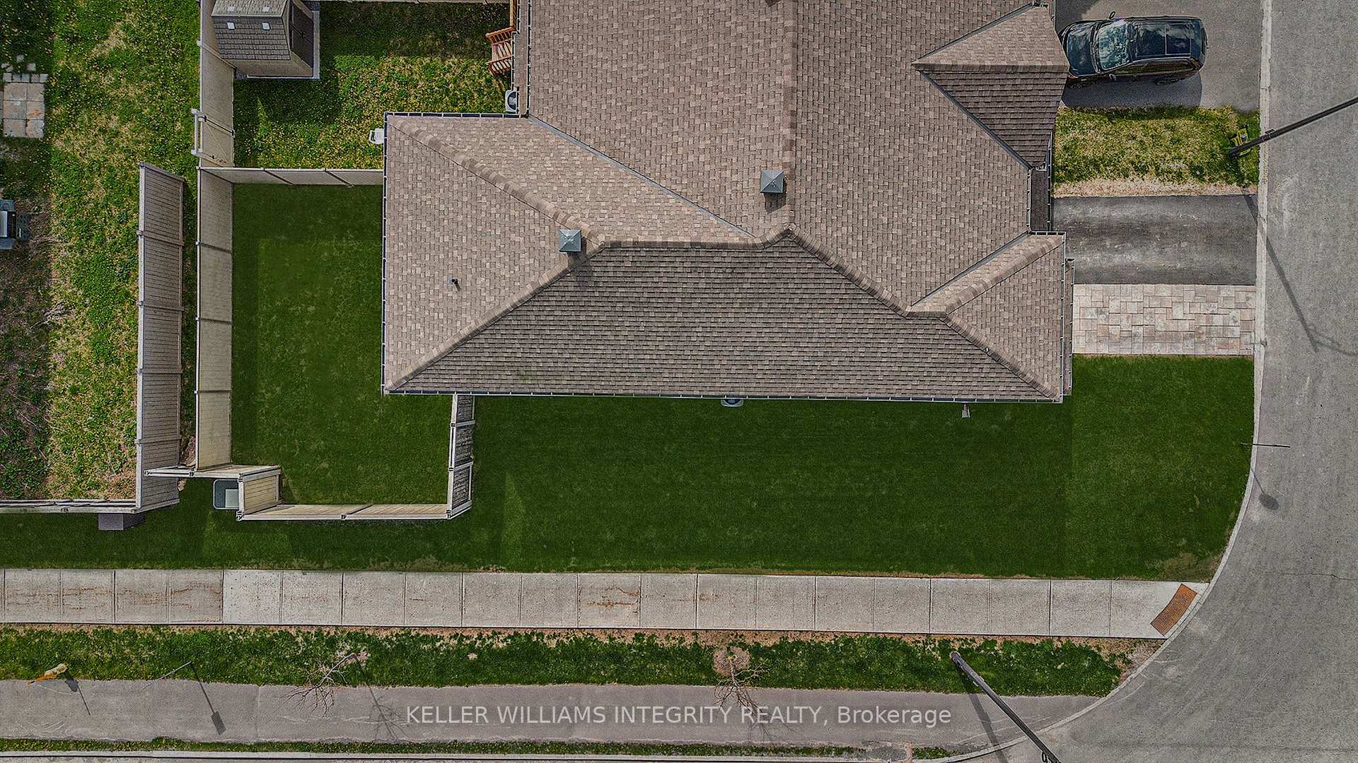 Photo 3 of 748 Twist Way, Ottawa, Kanata - Emerald Meadows/Trailwest — HOMEH