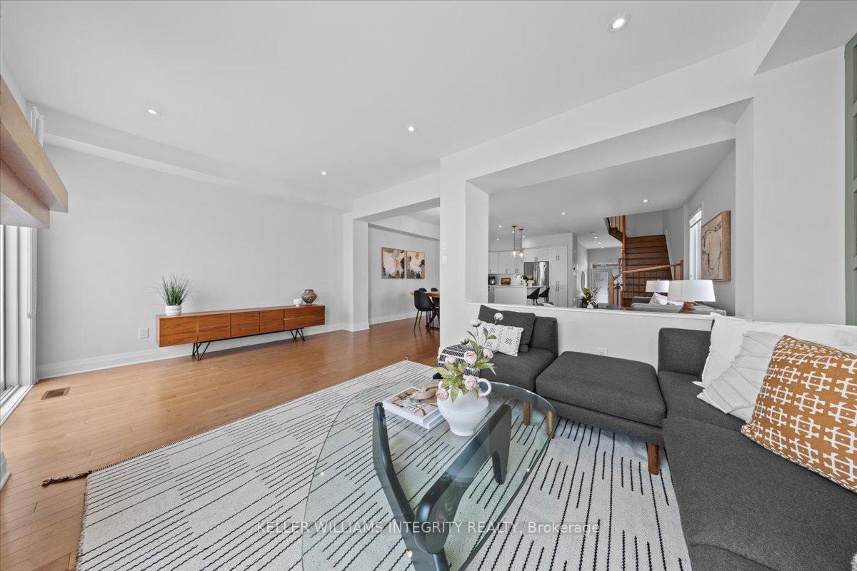 Photo 6 of 748 Twist Way, Ottawa, Kanata - Emerald Meadows/Trailwest — HOMEH