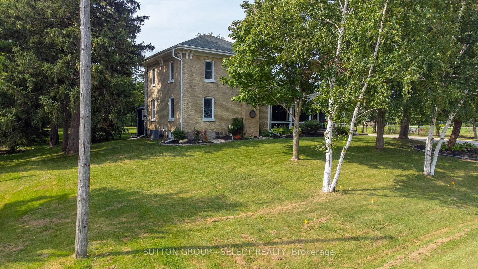 Photo 3 of 10086 Hedley Drive, Middlesex Centre, Rural Middlesex Centre — HOMEH