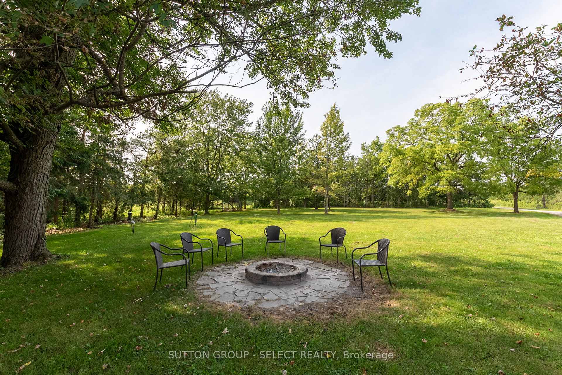 Photo 35 of 10086 Hedley Drive, Middlesex Centre, Rural Middlesex Centre — HOMEH
