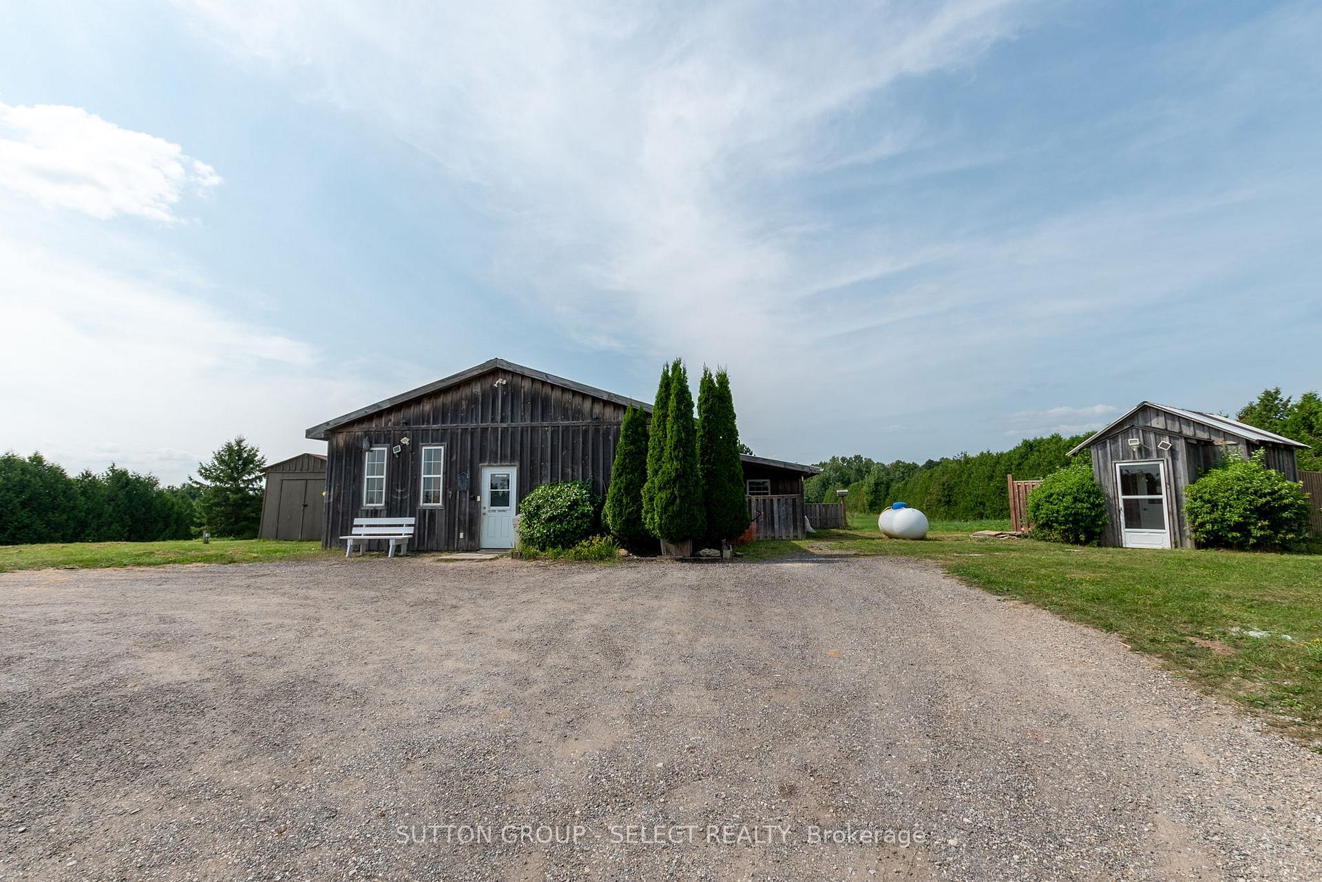 Photo 38 of 10086 Hedley Drive, Middlesex Centre, Rural Middlesex Centre — HOMEH