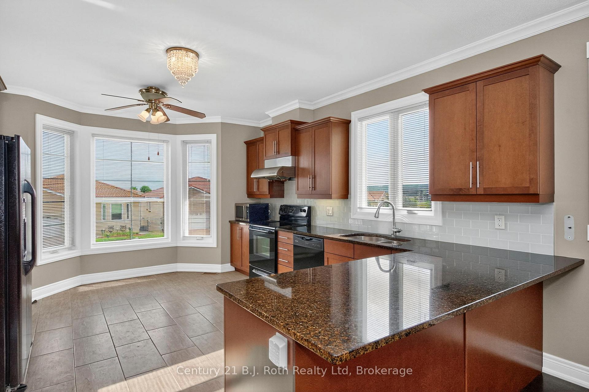 Photo 5 of 626 Taylor Drive, Midland — HOMEH