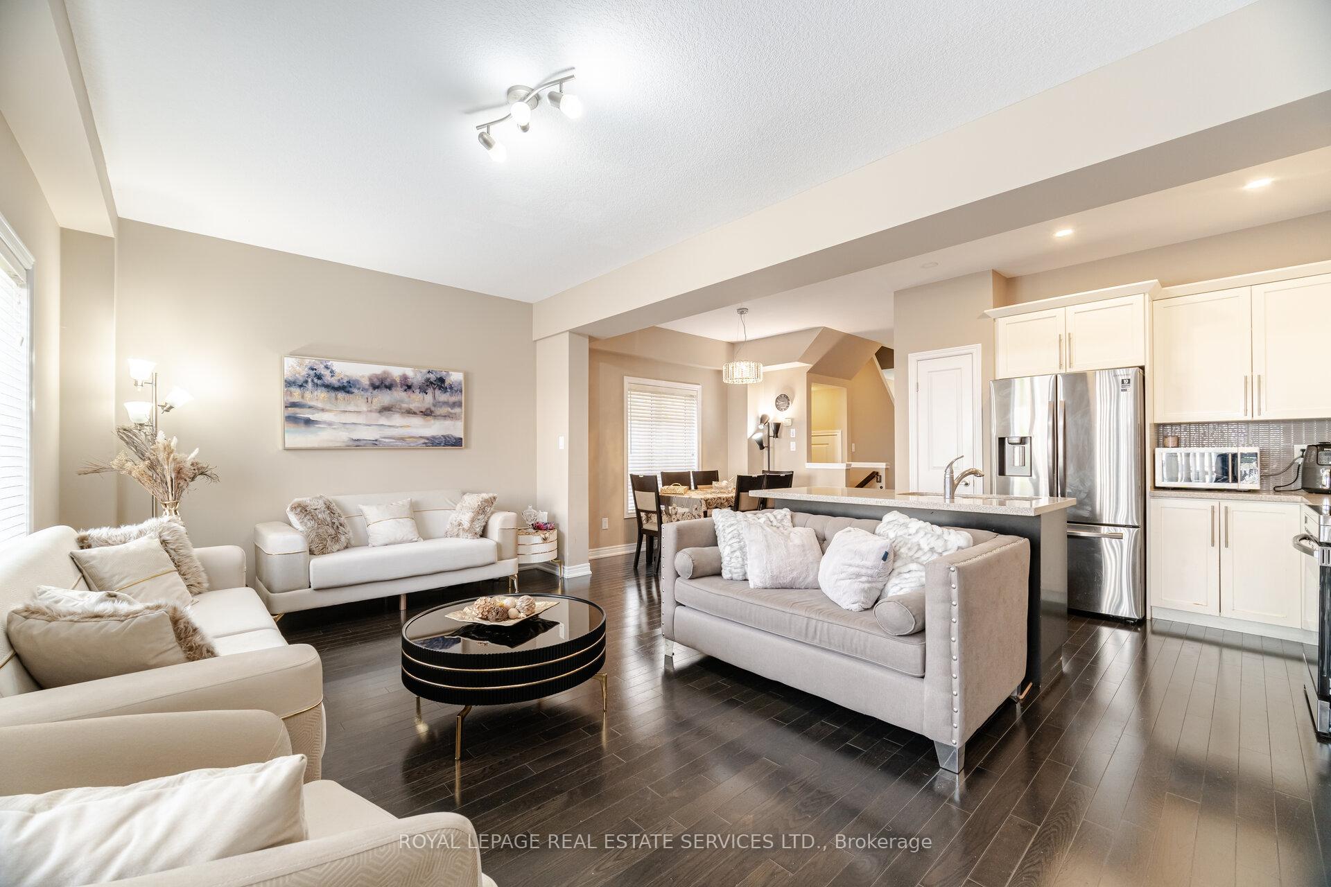 Photo 13 of 139 Echovalley Drive, Hamilton, Stoney Creek Mountain — HOMEH