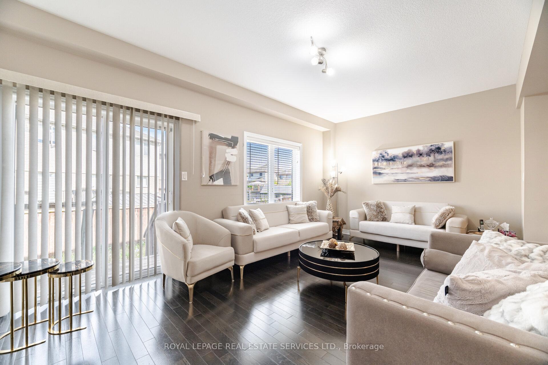 Photo 15 of 139 Echovalley Drive, Hamilton, Stoney Creek Mountain — HOMEH