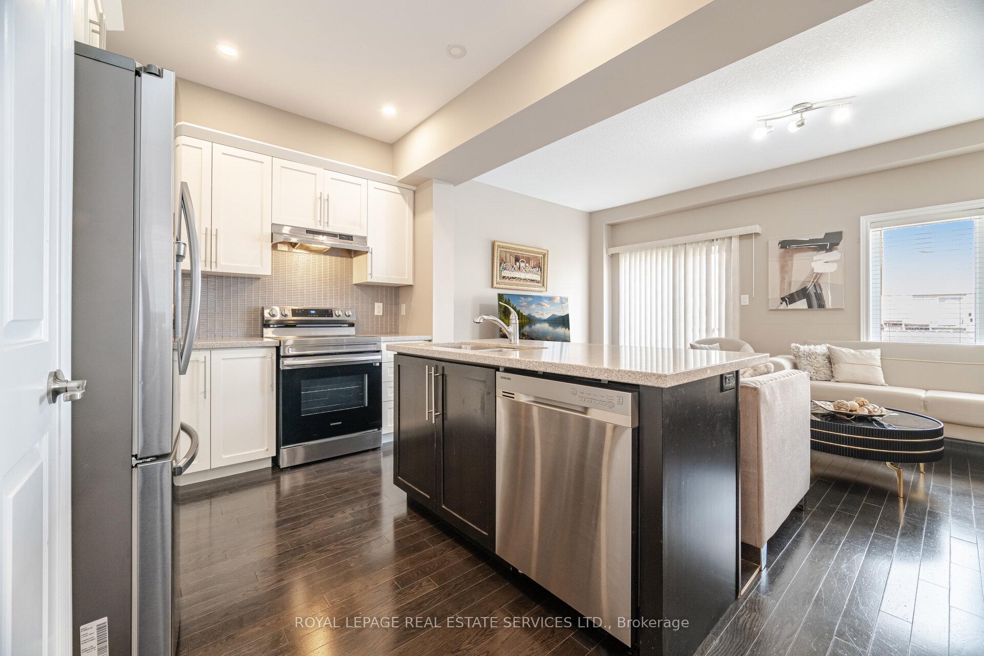 Photo 18 of 139 Echovalley Drive, Hamilton, Stoney Creek Mountain — HOMEH