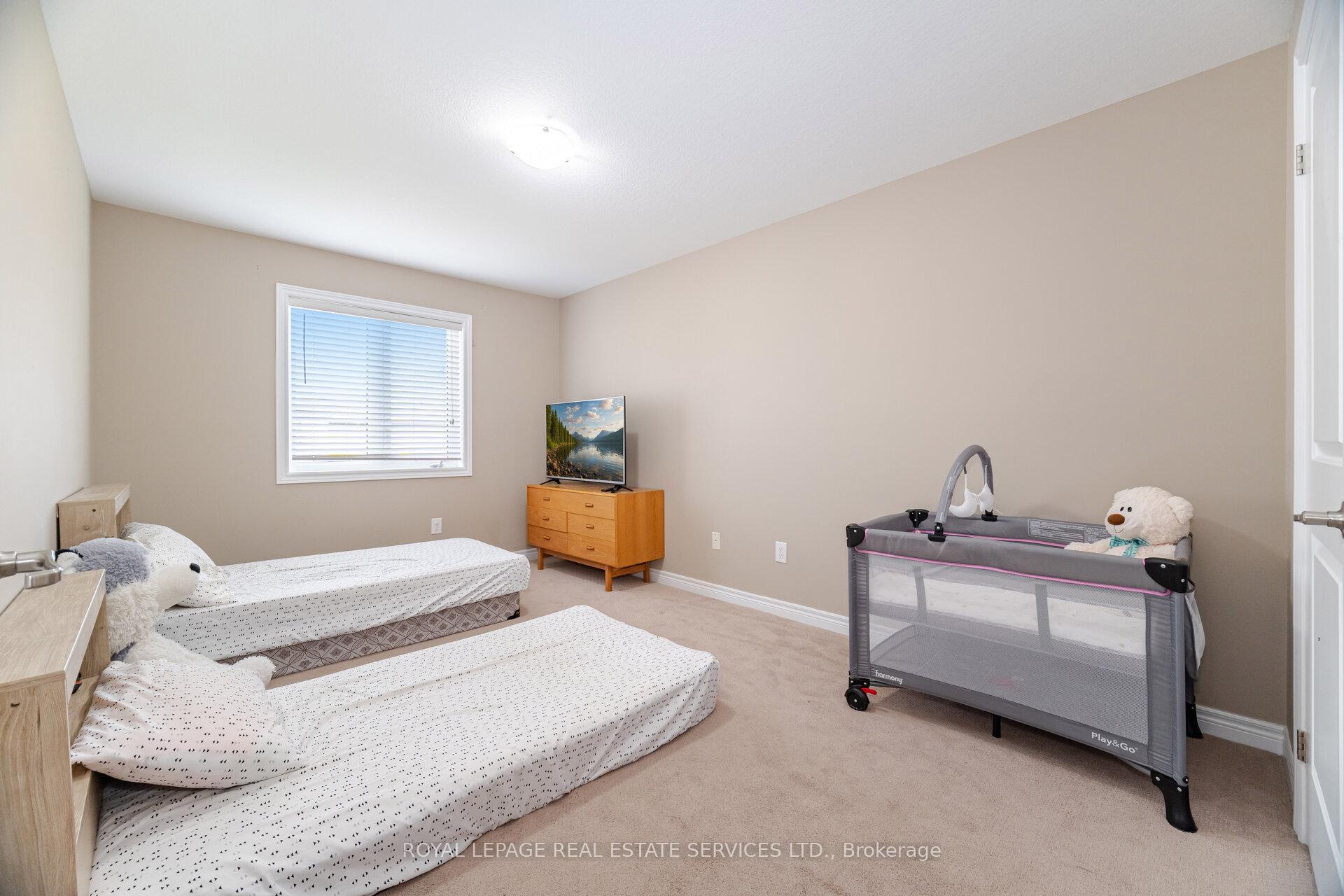 Photo 30 of 139 Echovalley Drive, Hamilton, Stoney Creek Mountain — HOMEH