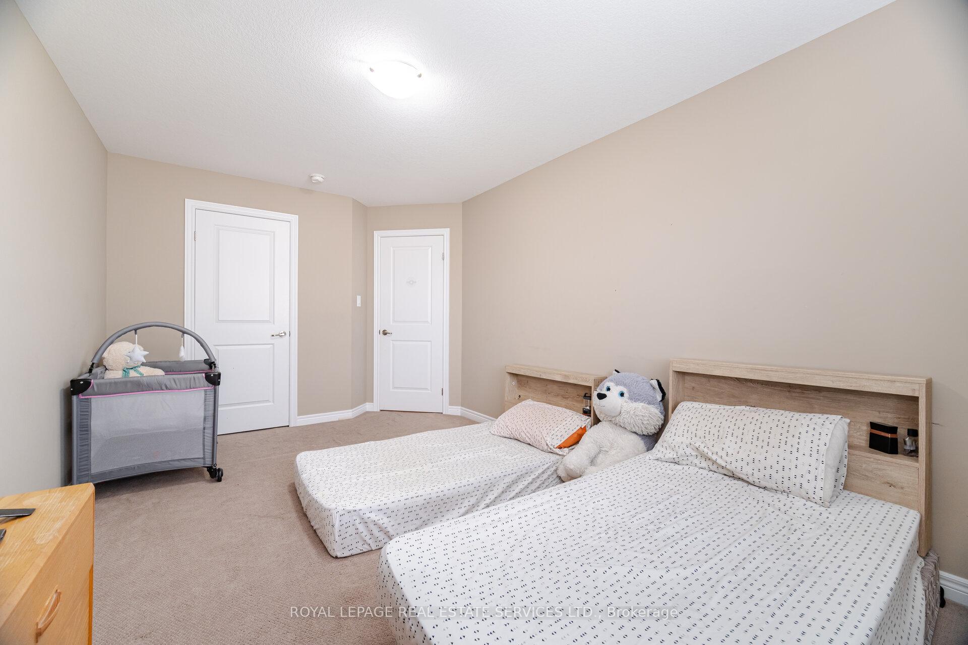 Photo 31 of 139 Echovalley Drive, Hamilton, Stoney Creek Mountain — HOMEH