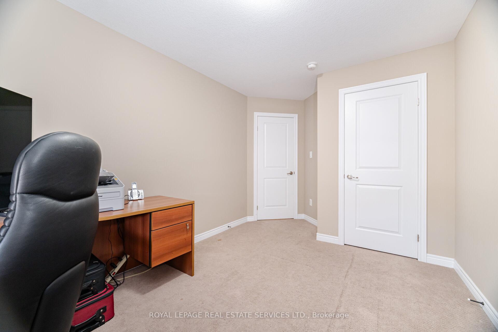 Photo 32 of 139 Echovalley Drive, Hamilton, Stoney Creek Mountain — HOMEH