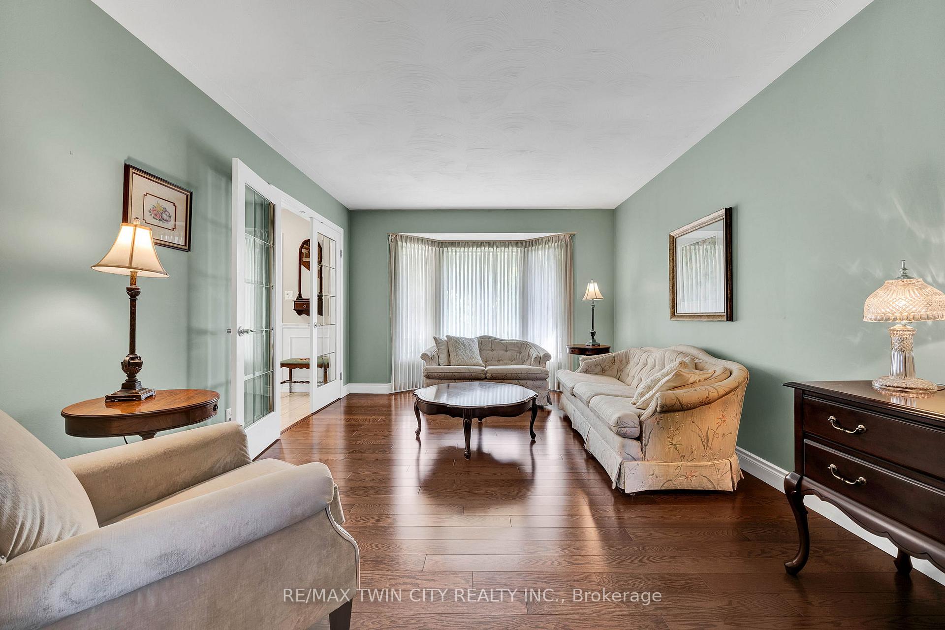 Photo 8 of 73 Rolling Acres Drive, Kitchener — HOMEH