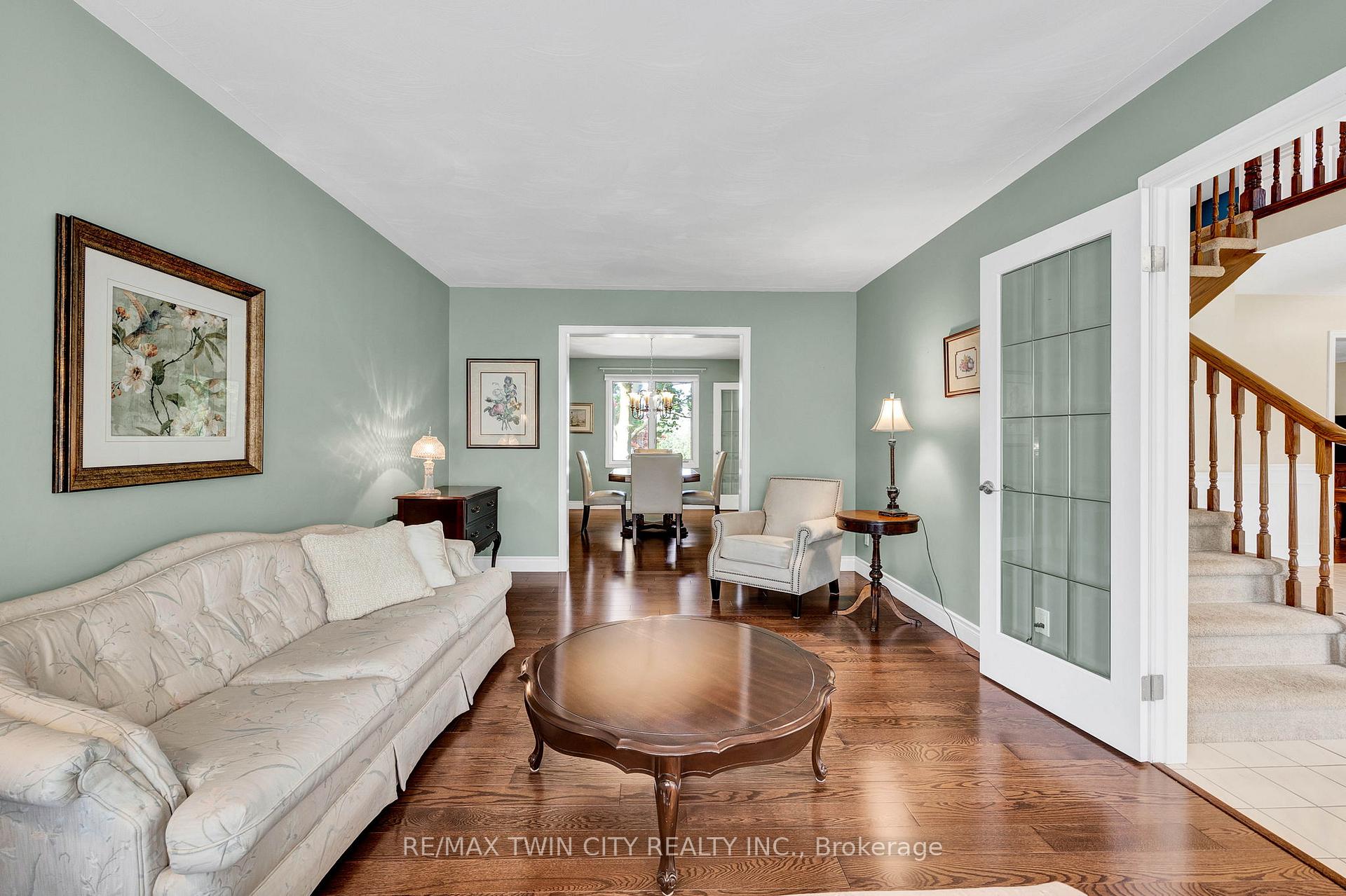 Photo 9 of 73 Rolling Acres Drive, Kitchener — HOMEH