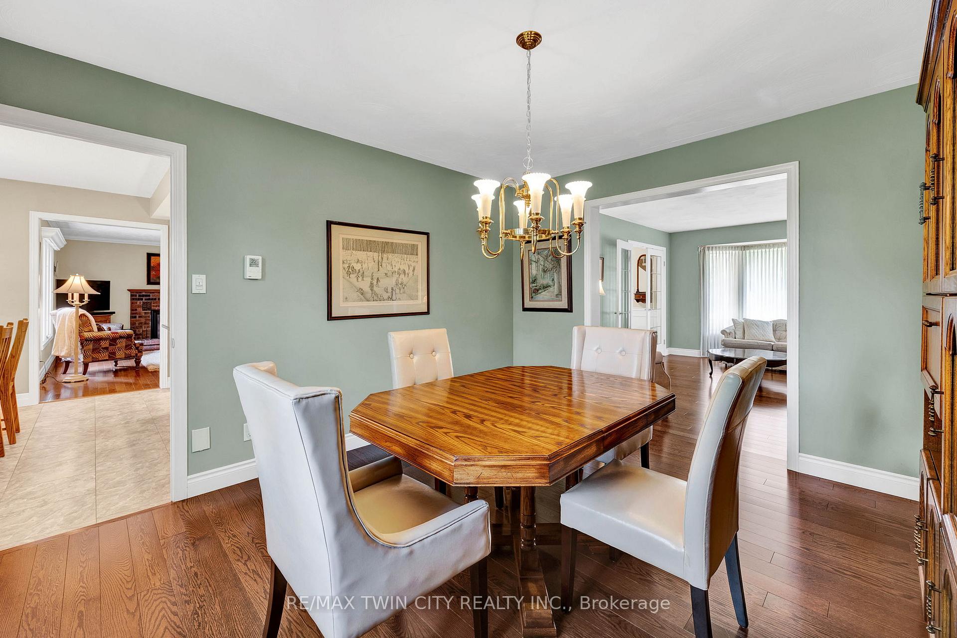 Photo 11 of 73 Rolling Acres Drive, Kitchener — HOMEH