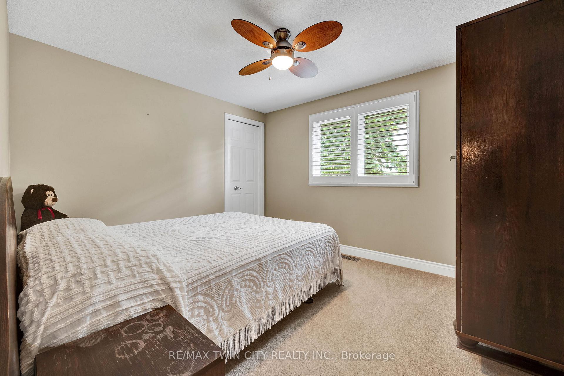 Photo 18 of 73 Rolling Acres Drive, Kitchener — HOMEH