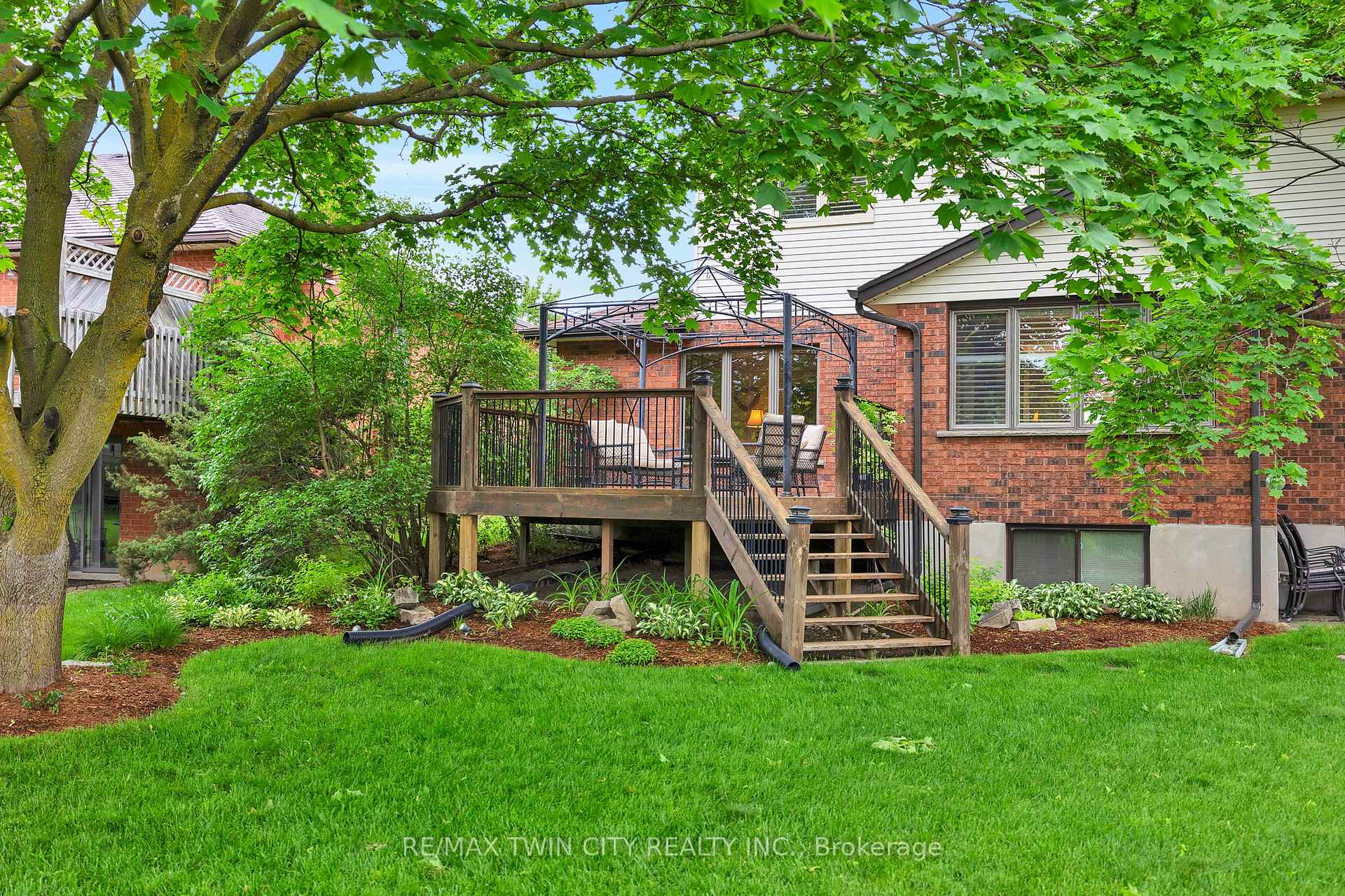 Photo 24 of 73 Rolling Acres Drive, Kitchener — HOMEH