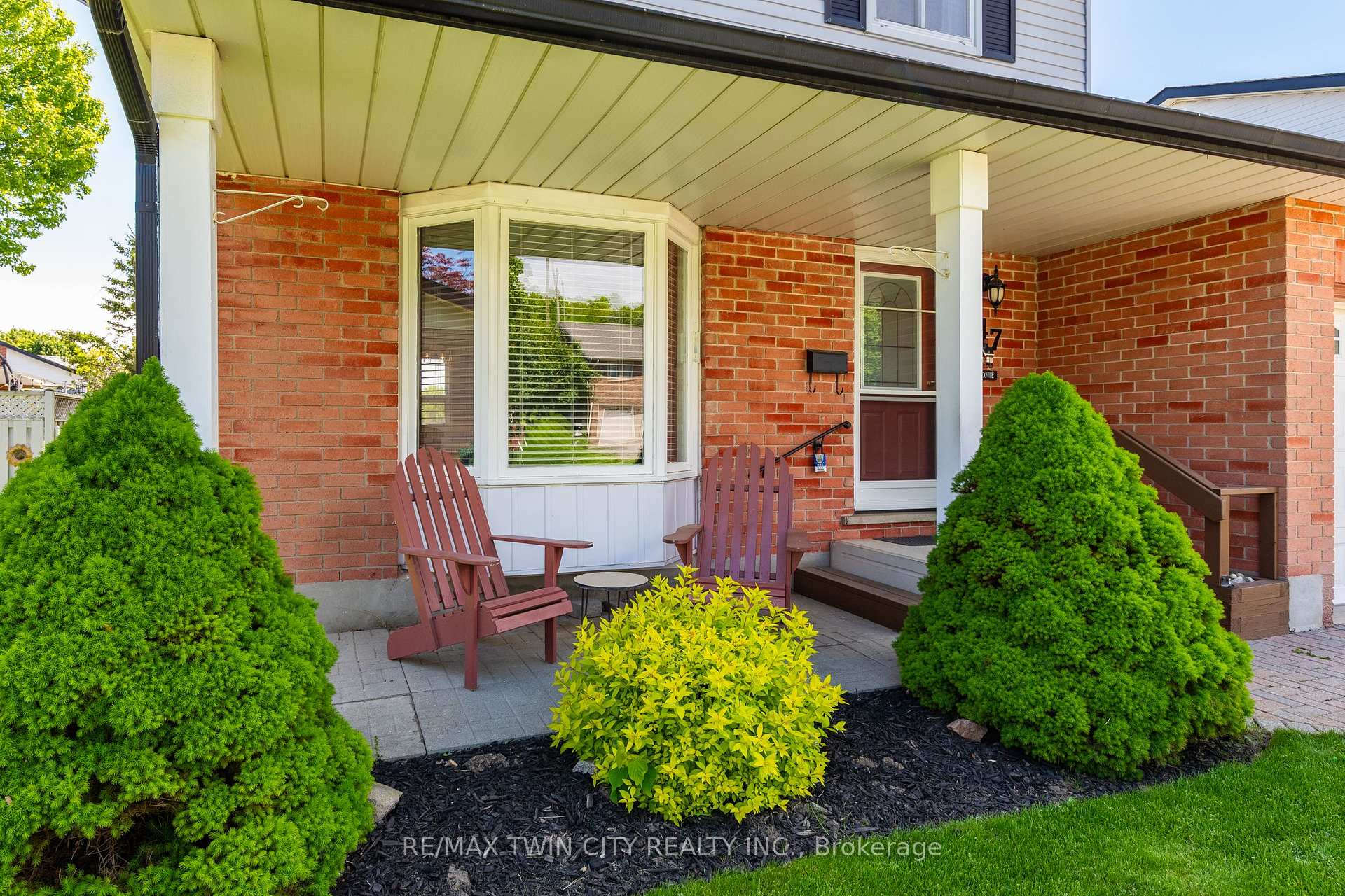 Photo 3 of 147 Gray Street, Kitchener — HOMEH