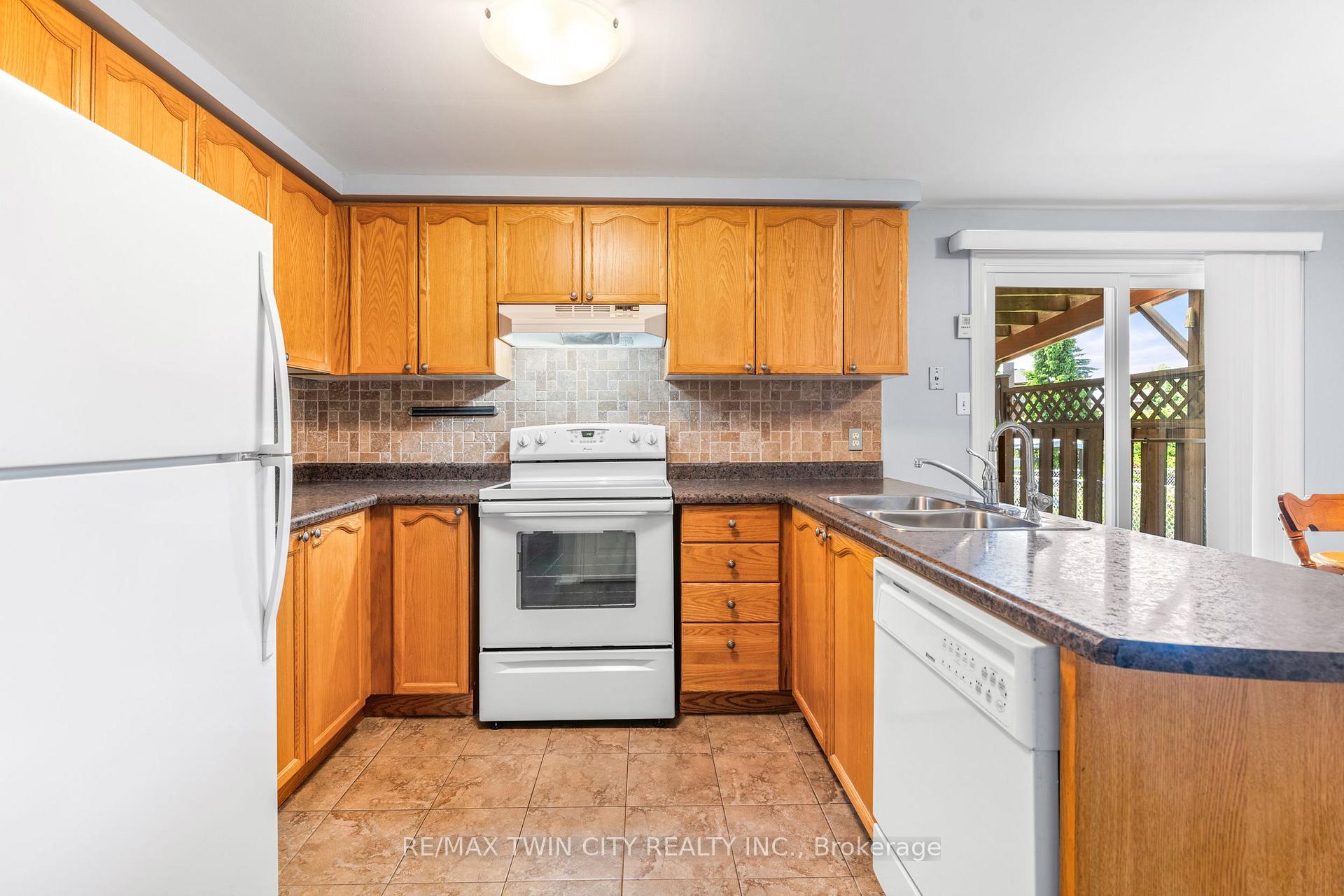 Photo 8 of 147 Gray Street, Kitchener — HOMEH