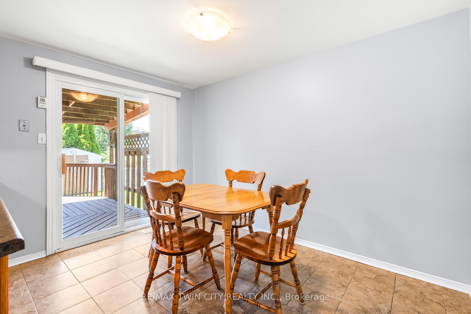 Photo 10 of 147 Gray Street, Kitchener — HOMEH