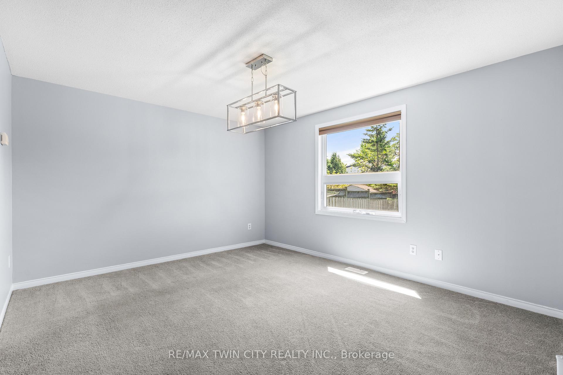 Photo 13 of 147 Gray Street, Kitchener — HOMEH