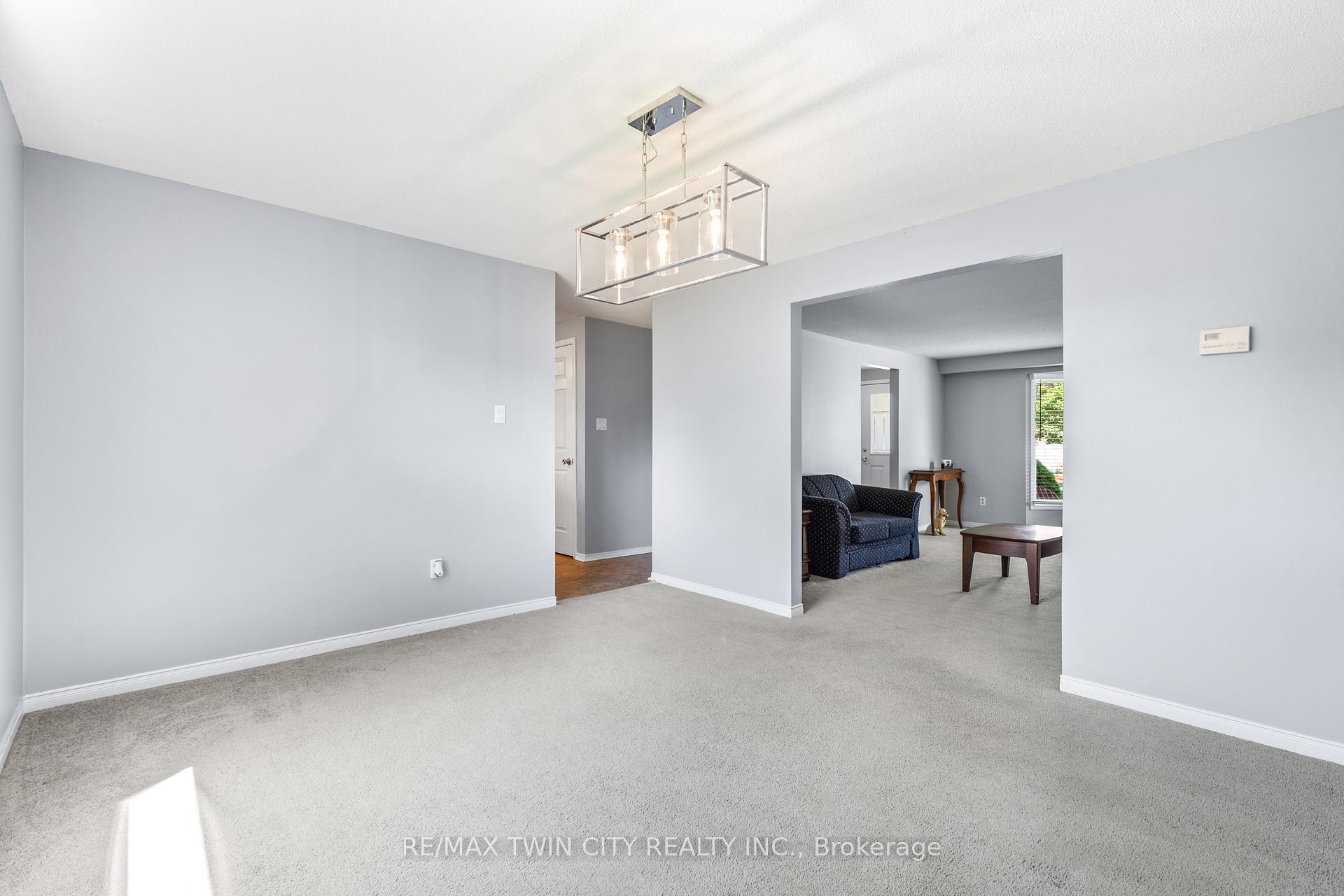 Photo 14 of 147 Gray Street, Kitchener — HOMEH