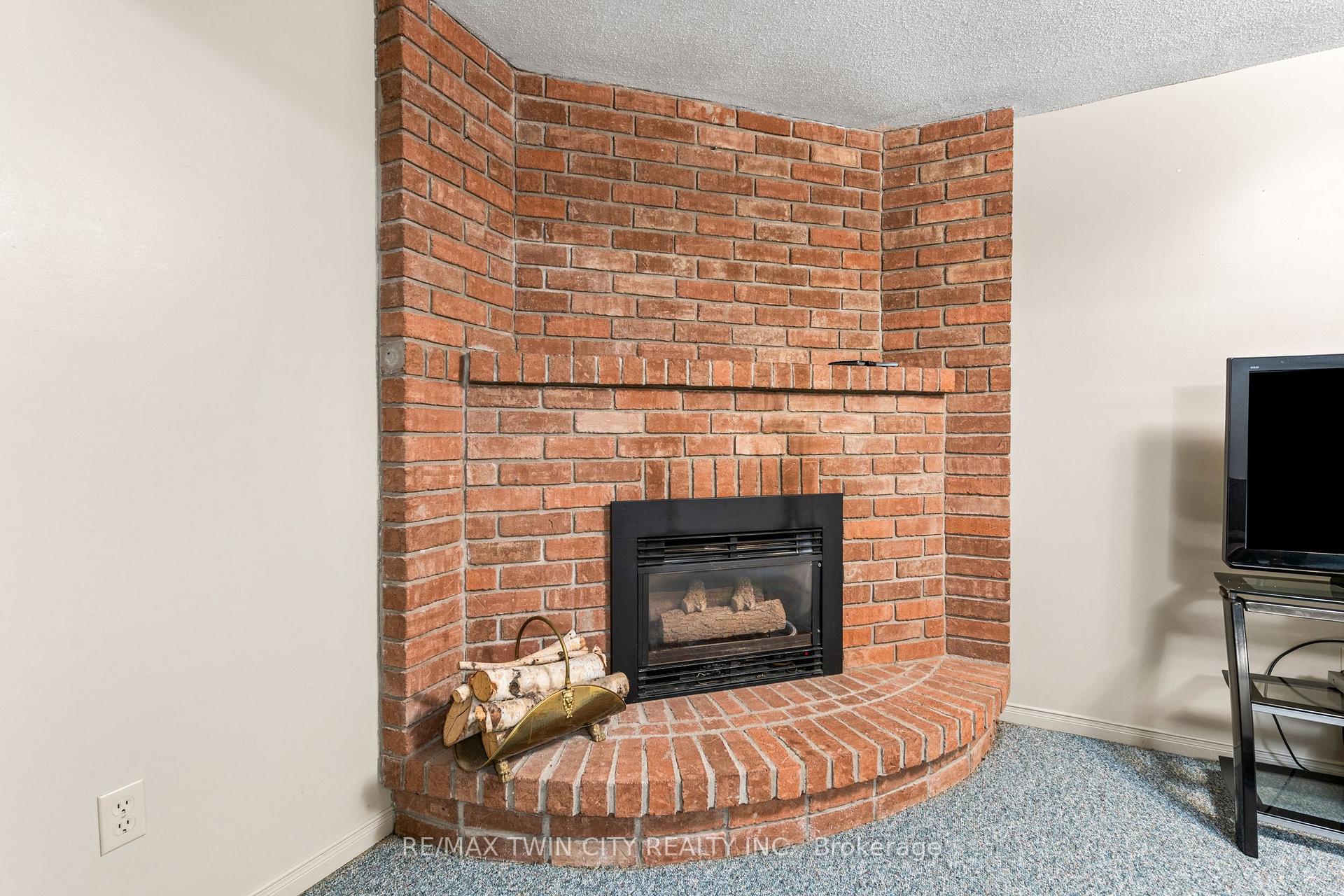 Photo 26 of 147 Gray Street, Kitchener — HOMEH