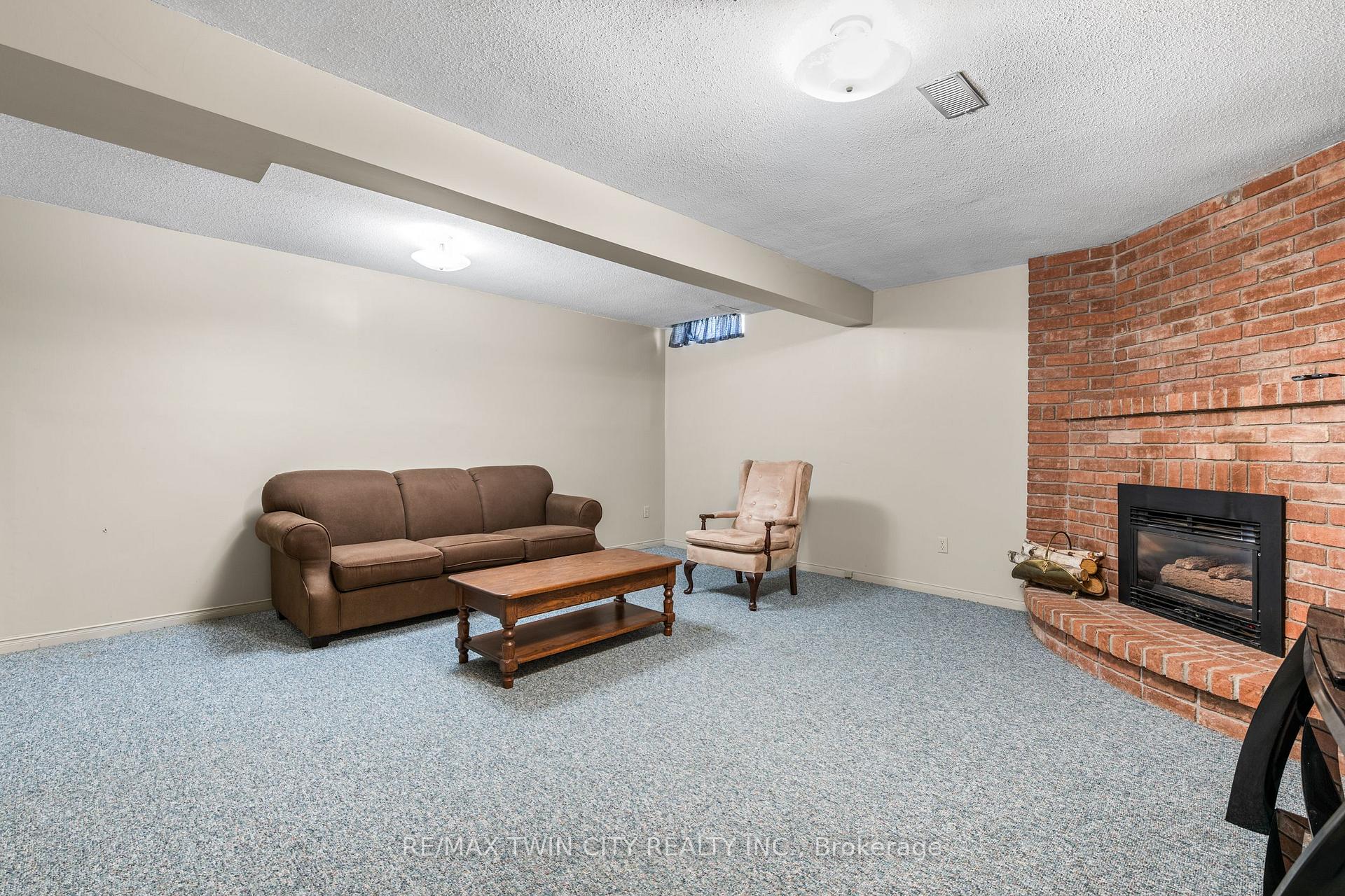Photo 27 of 147 Gray Street, Kitchener — HOMEH