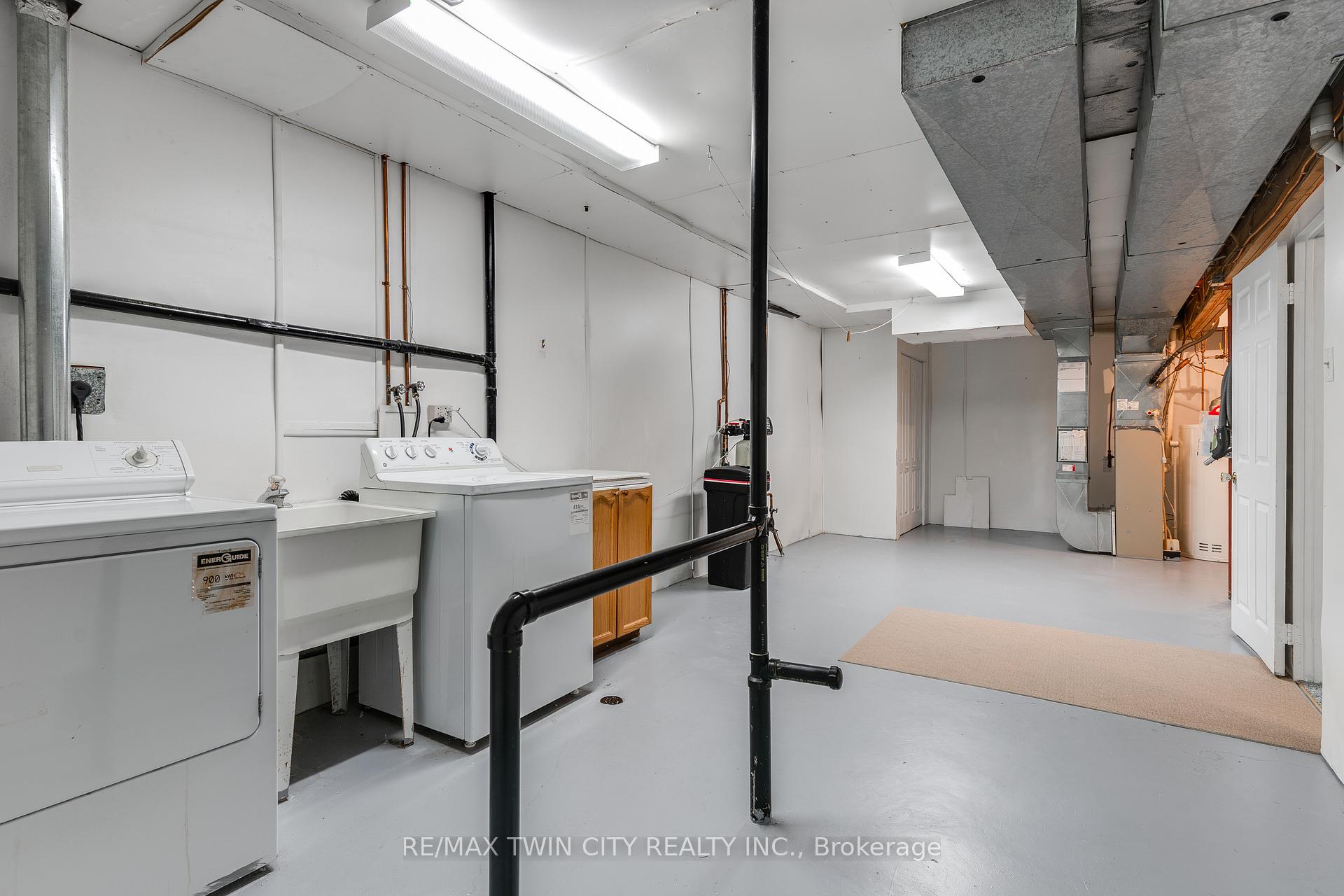 Photo 29 of 147 Gray Street, Kitchener — HOMEH