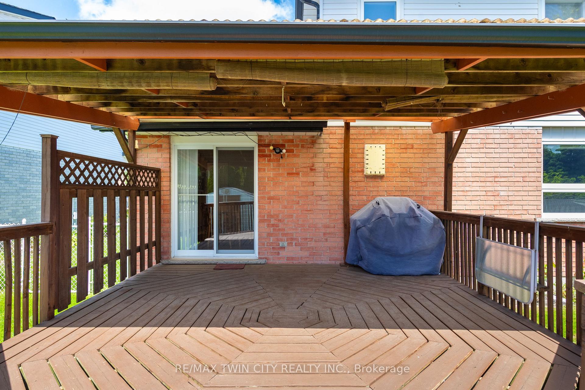 Photo 32 of 147 Gray Street, Kitchener — HOMEH