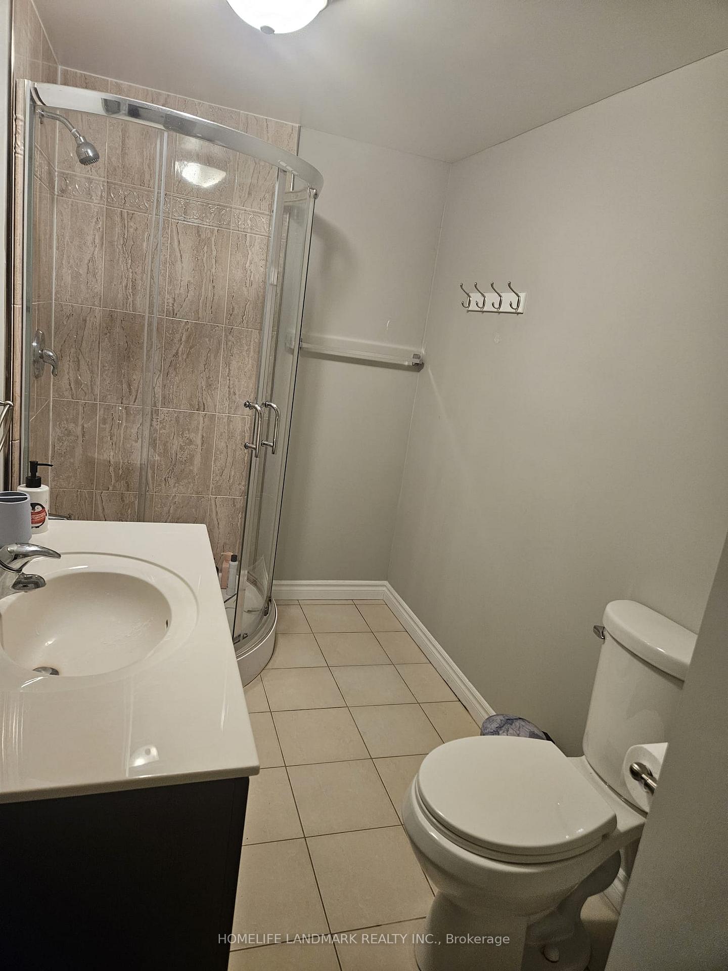 Photo 13 of 74 Julia Street, Markham, Thornhill — HOMEH