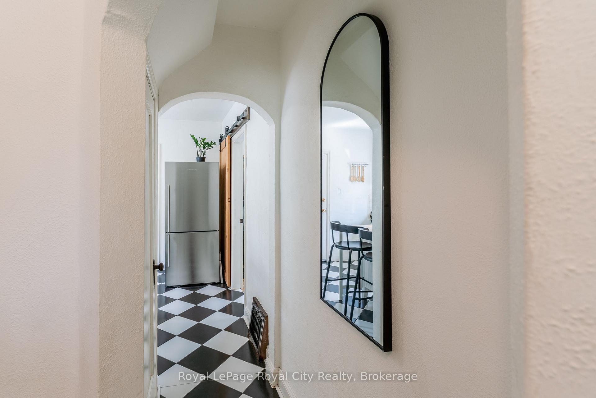 Photo 10 of 307 Maple Avenue, Kitchener — HOMEH