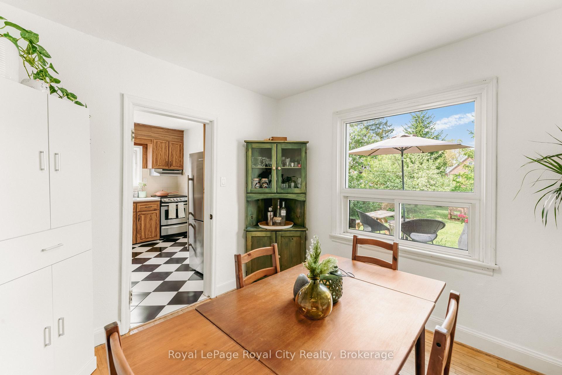 Photo 15 of 307 Maple Avenue, Kitchener — HOMEH
