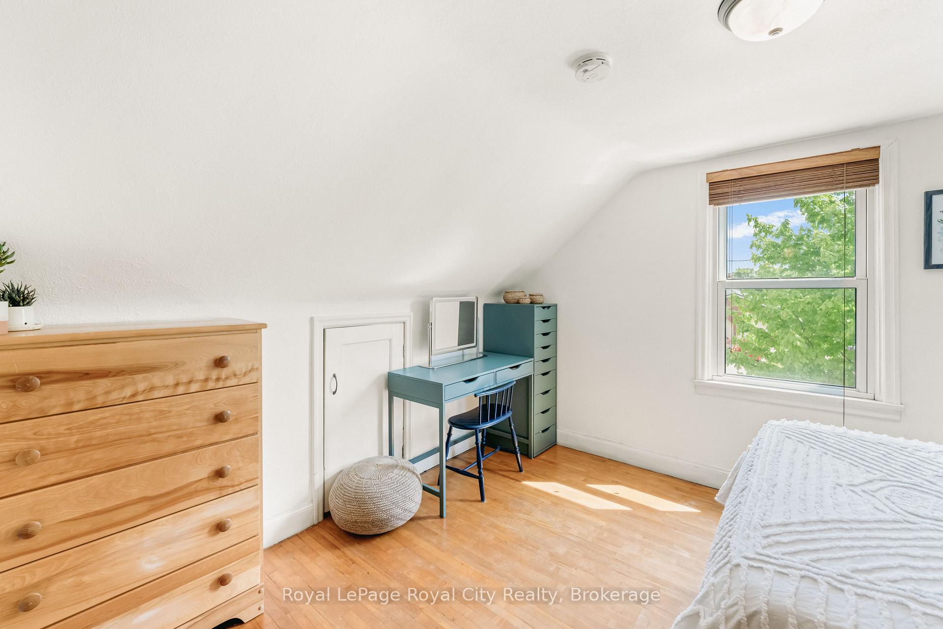 Photo 18 of 307 Maple Avenue, Kitchener — HOMEH