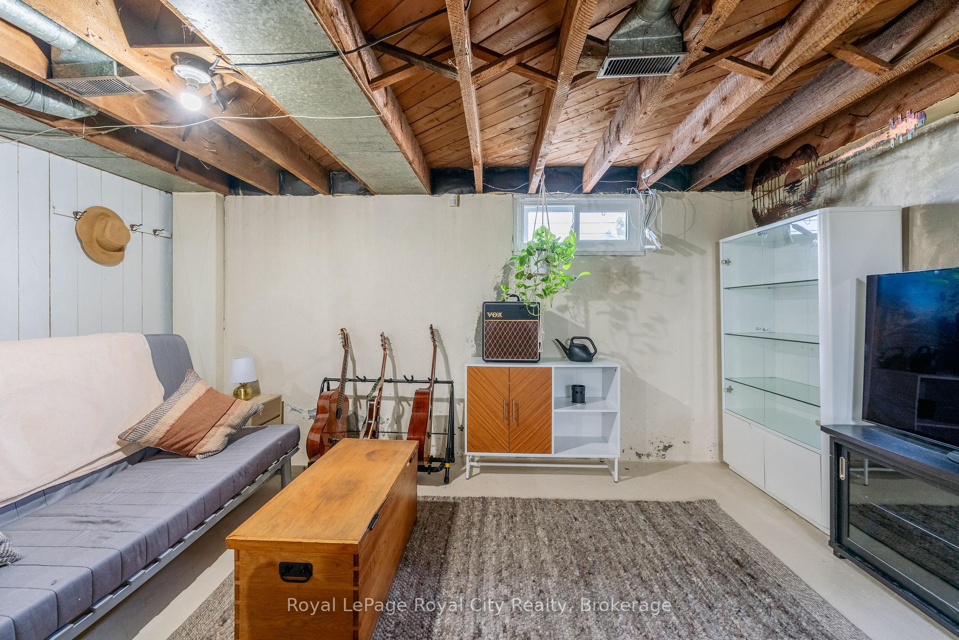 Photo 22 of 307 Maple Avenue, Kitchener — HOMEH