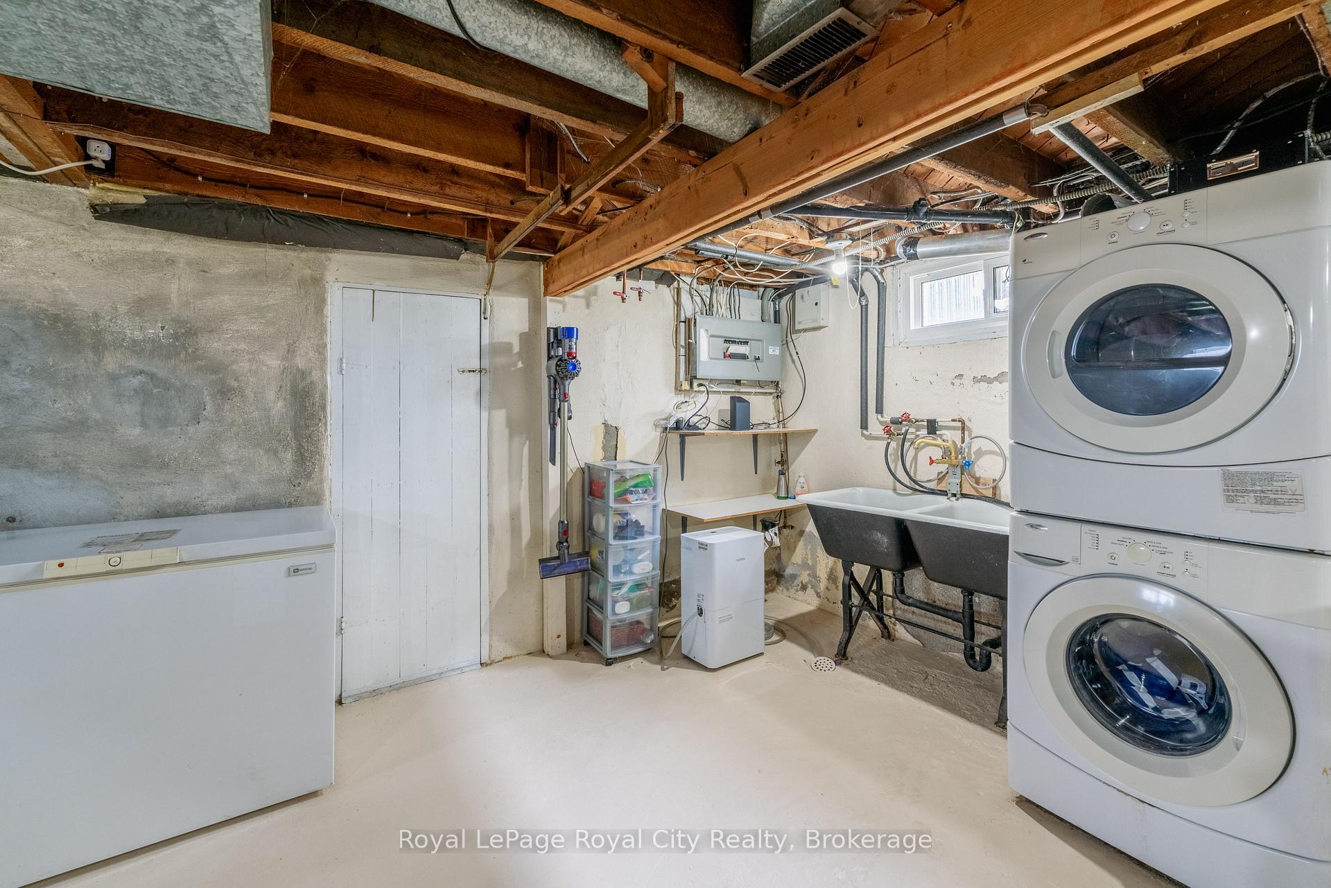 Photo 26 of 307 Maple Avenue, Kitchener — HOMEH