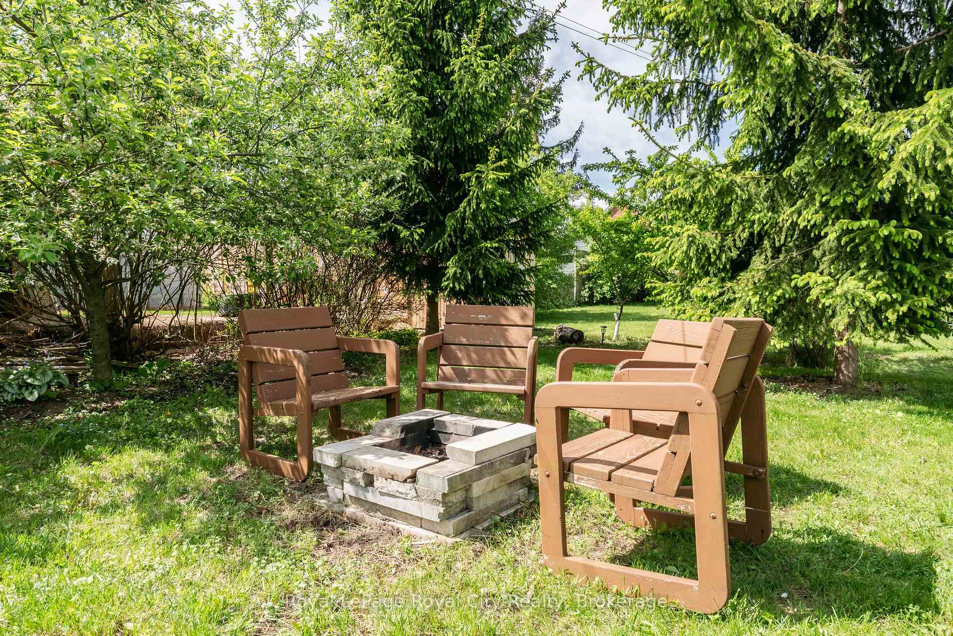 Photo 31 of 307 Maple Avenue, Kitchener — HOMEH