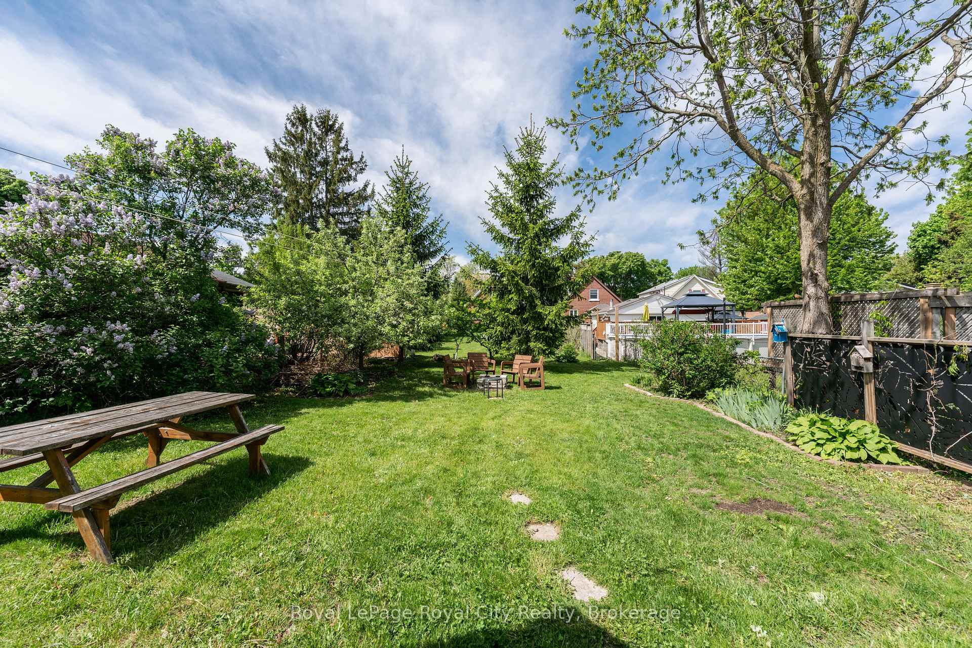 Photo 33 of 307 Maple Avenue, Kitchener — HOMEH