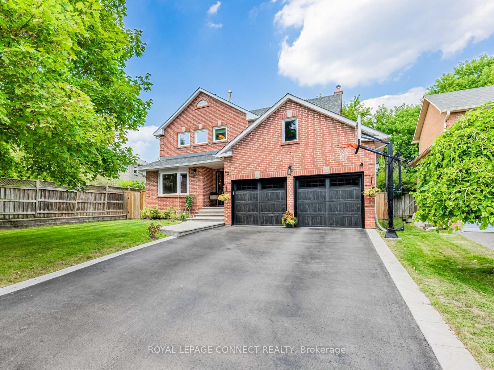 Photo 2 of 42 Lyndhurst Drive, Markham, Thornlea — HOMEH