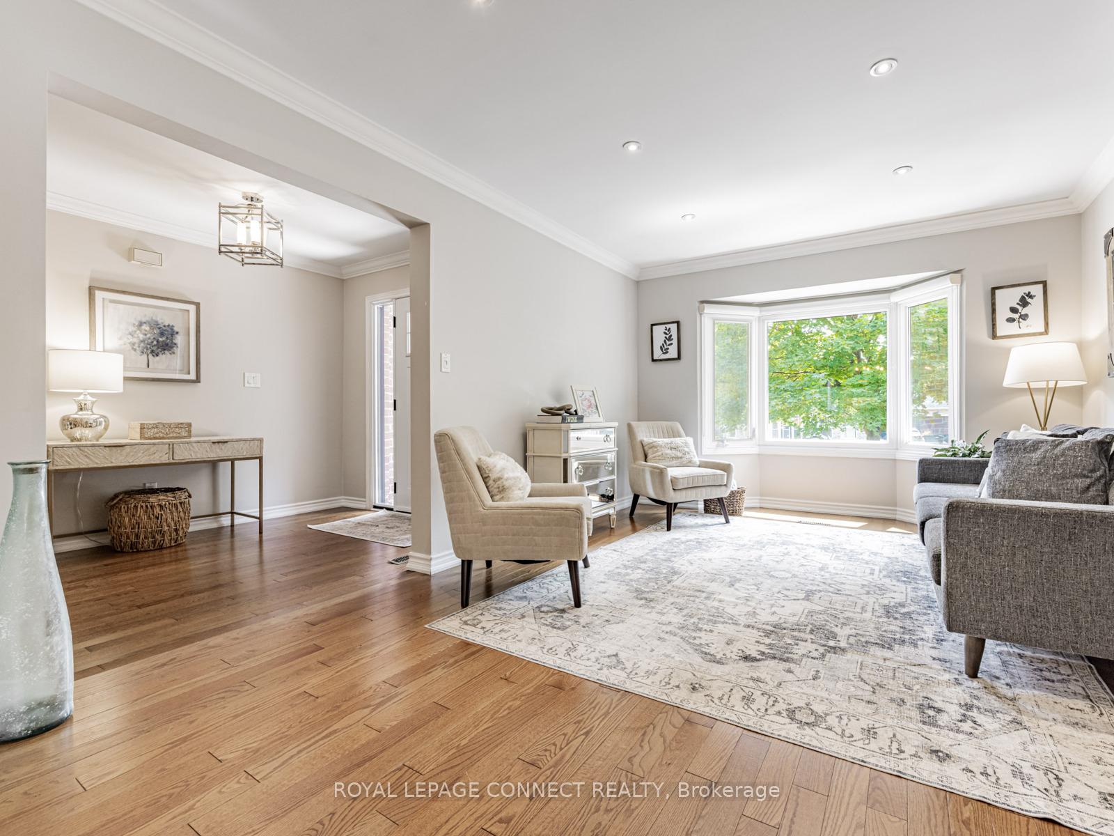 Photo 4 of 42 Lyndhurst Drive, Markham, Thornlea — HOMEH