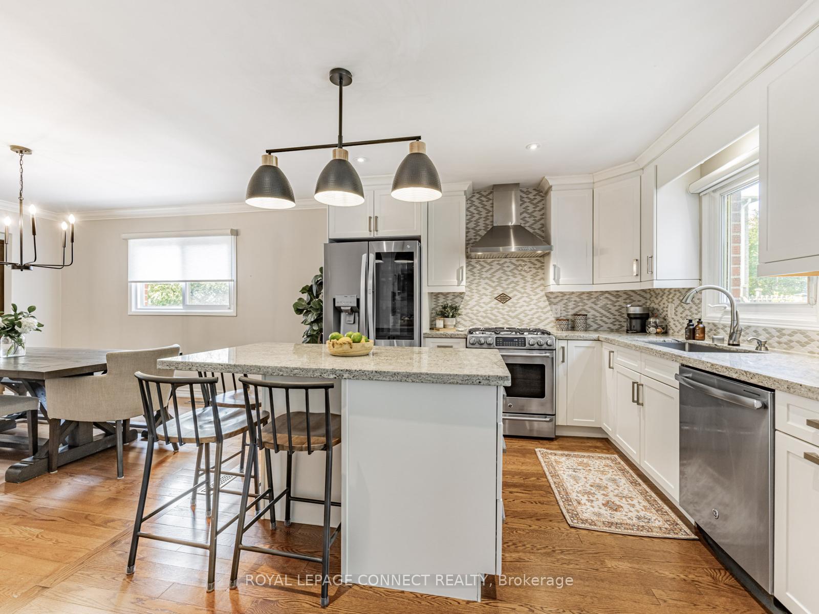 Photo 8 of 42 Lyndhurst Drive, Markham, Thornlea — HOMEH