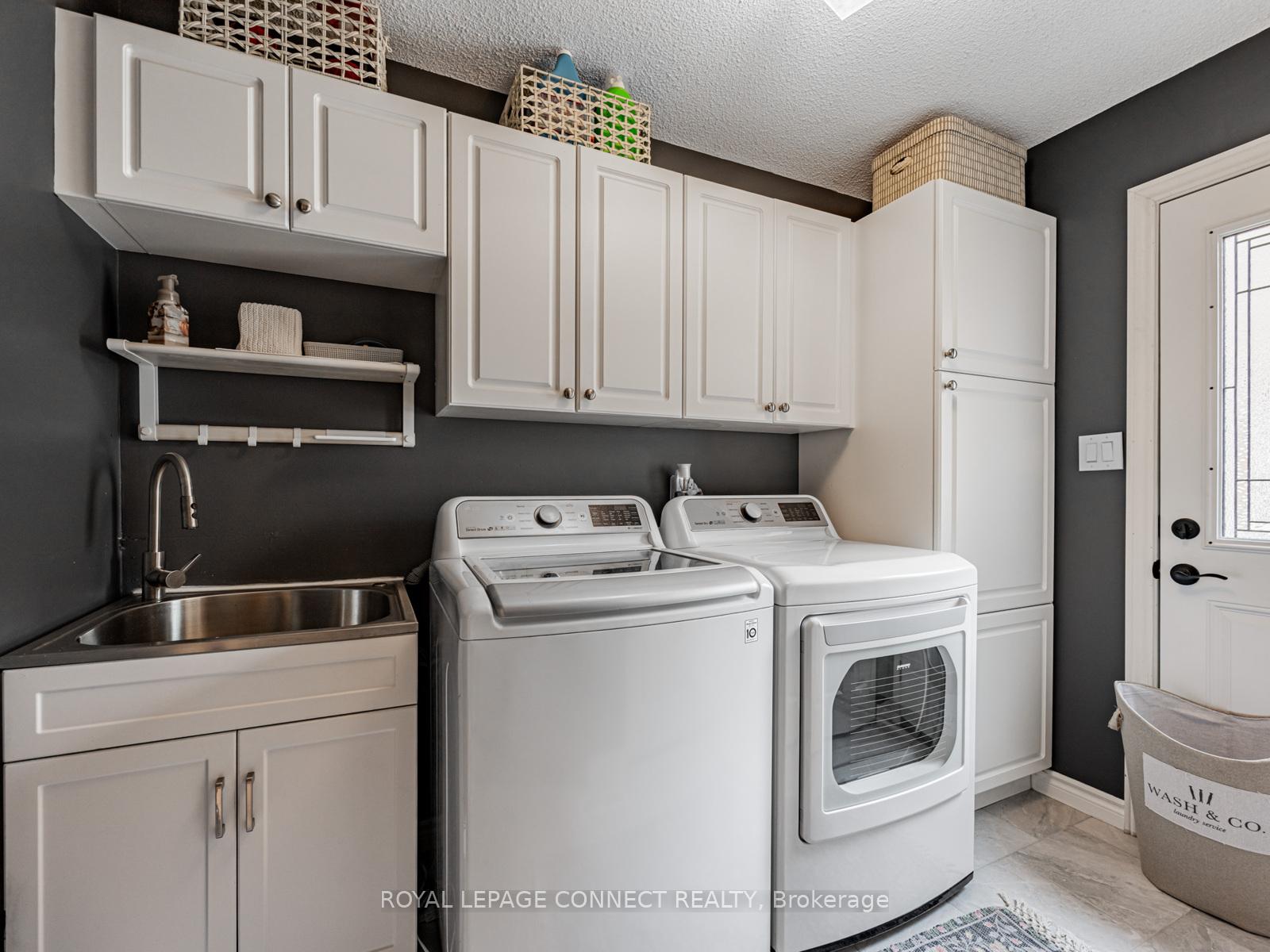 Photo 17 of 42 Lyndhurst Drive, Markham, Thornlea — HOMEH