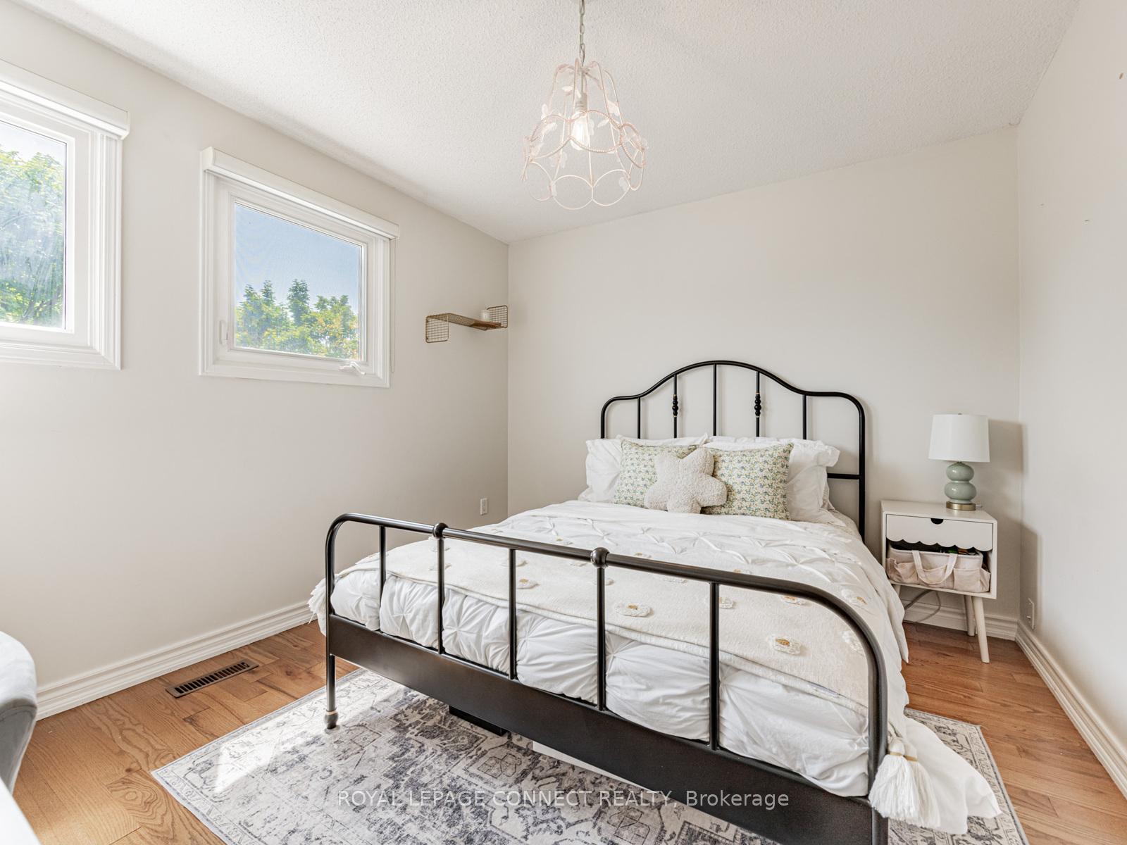 Photo 27 of 42 Lyndhurst Drive, Markham, Thornlea — HOMEH
