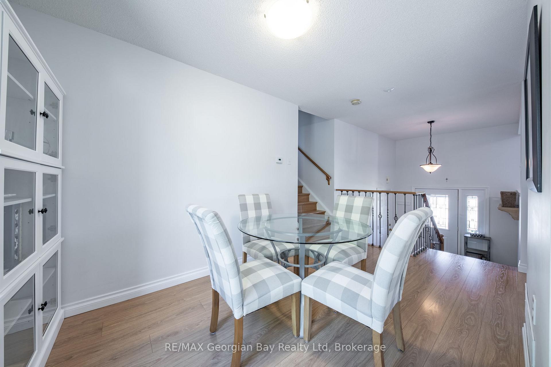 Photo 11 of 160 Griffin Street, Midland — HOMEH