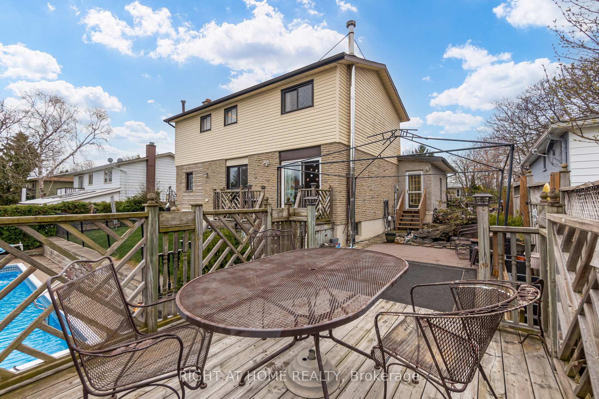 Photo 21 of 27 Sir Kay Drive, Markham, Markham Village — HOMEH