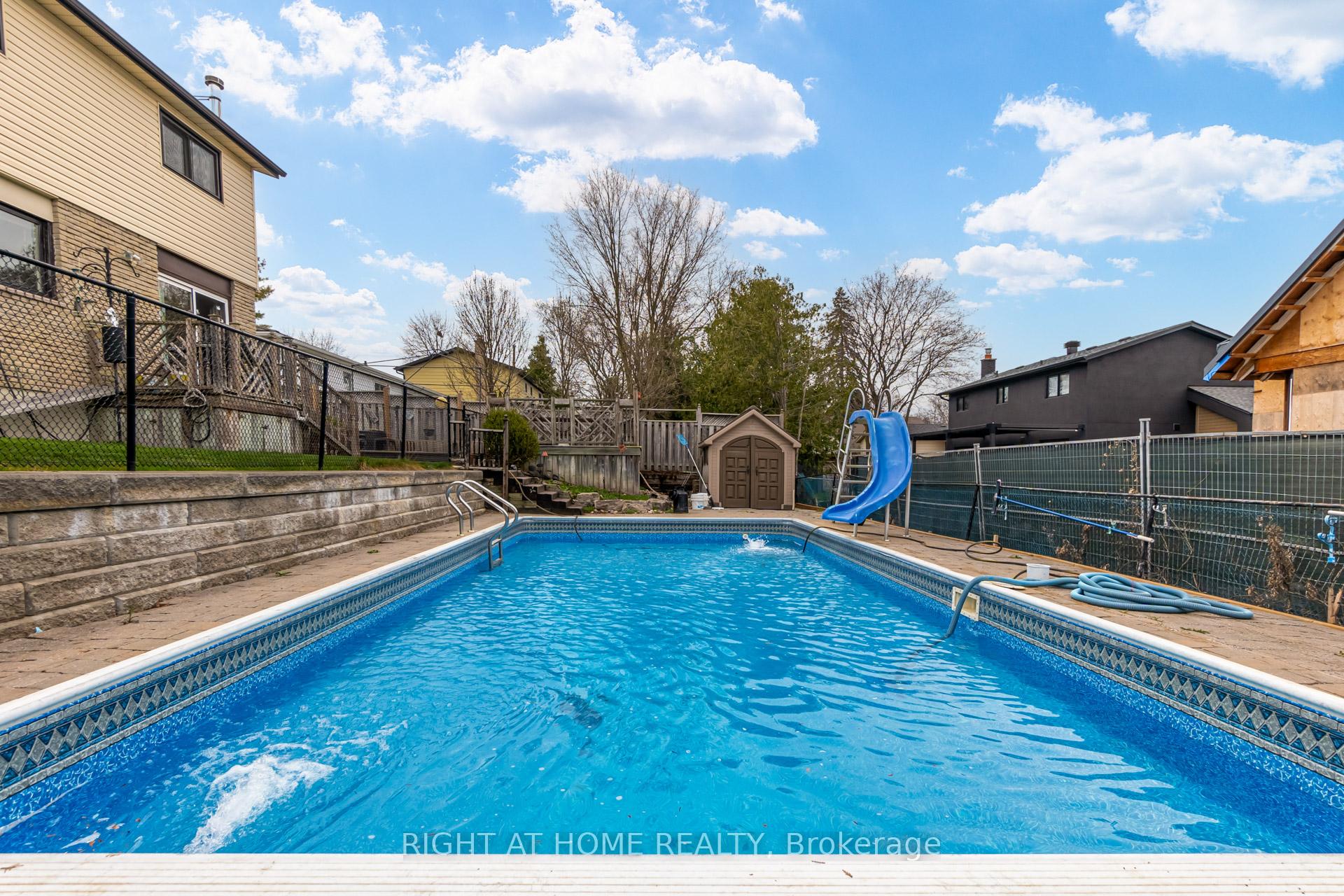 Photo 23 of 27 Sir Kay Drive, Markham, Markham Village — HOMEH