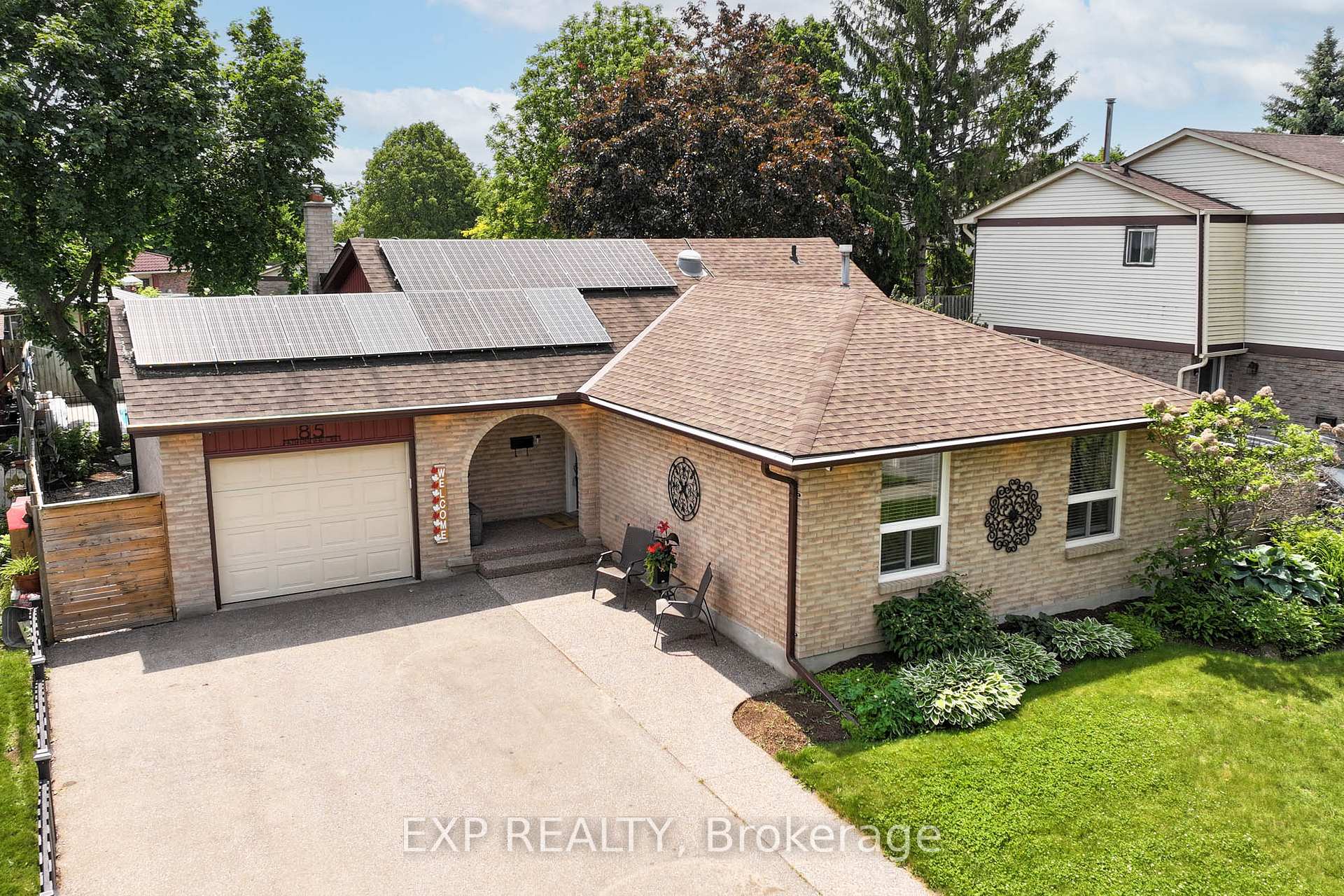 Photo 1 of 85 Pathfinder Crescent, Kitchener — HOMEH