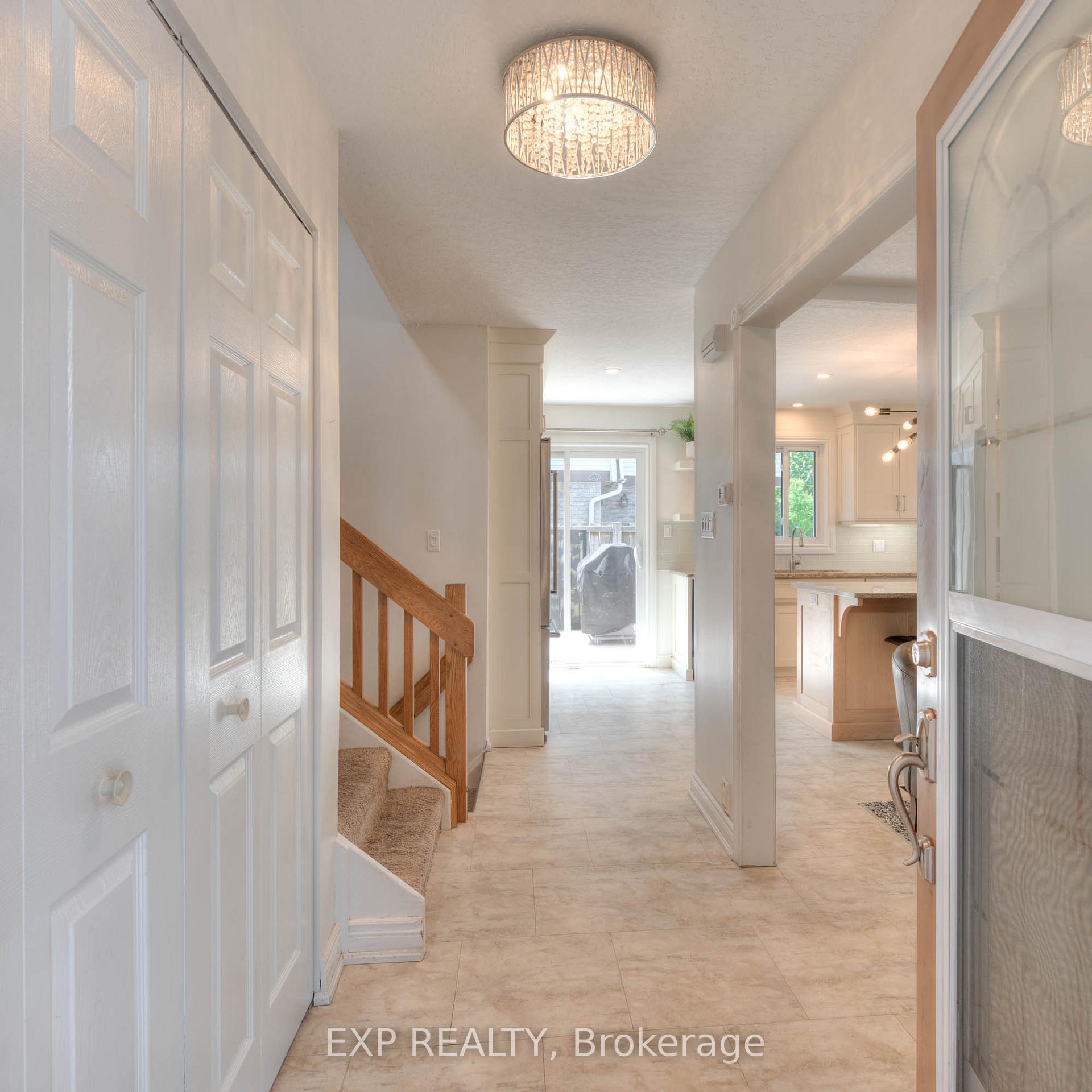 Photo 5 of 85 Pathfinder Crescent, Kitchener — HOMEH