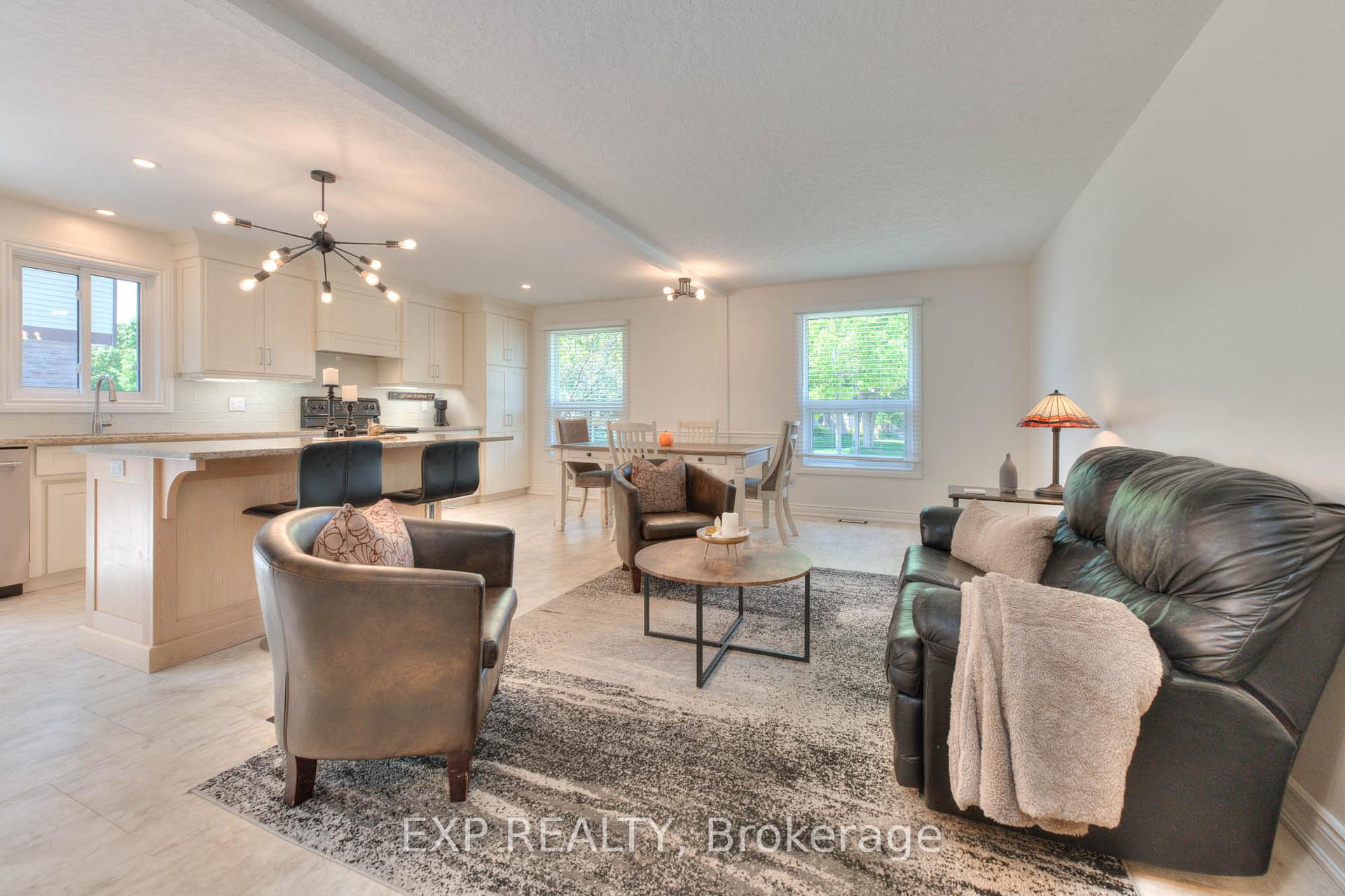 Photo 7 of 85 Pathfinder Crescent, Kitchener — HOMEH