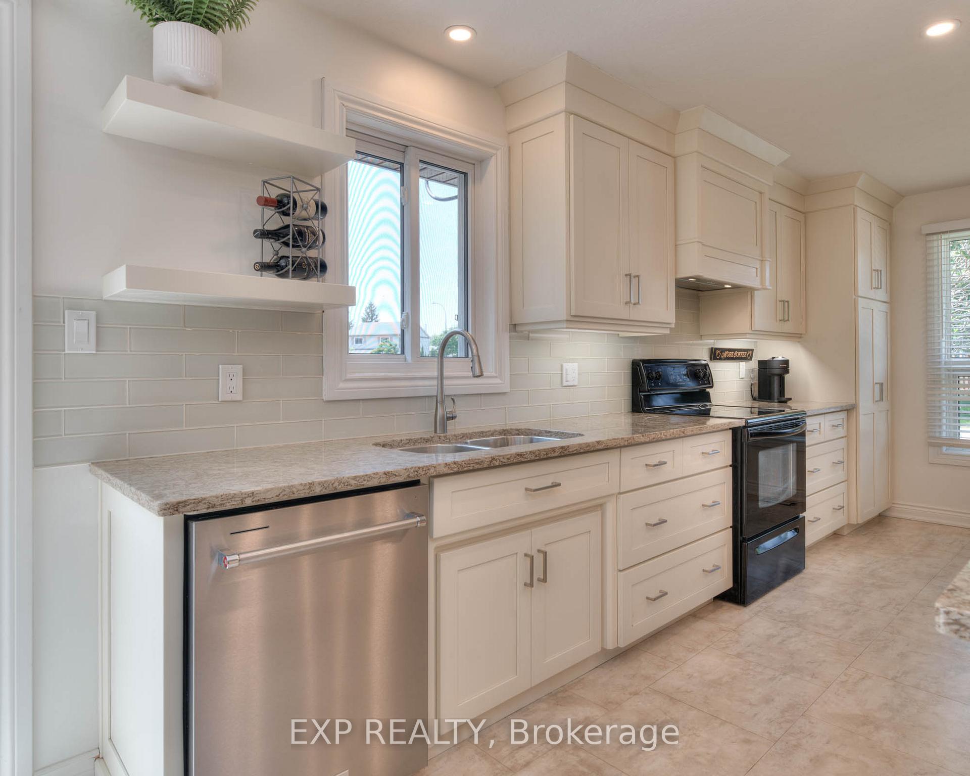 Photo 13 of 85 Pathfinder Crescent, Kitchener — HOMEH