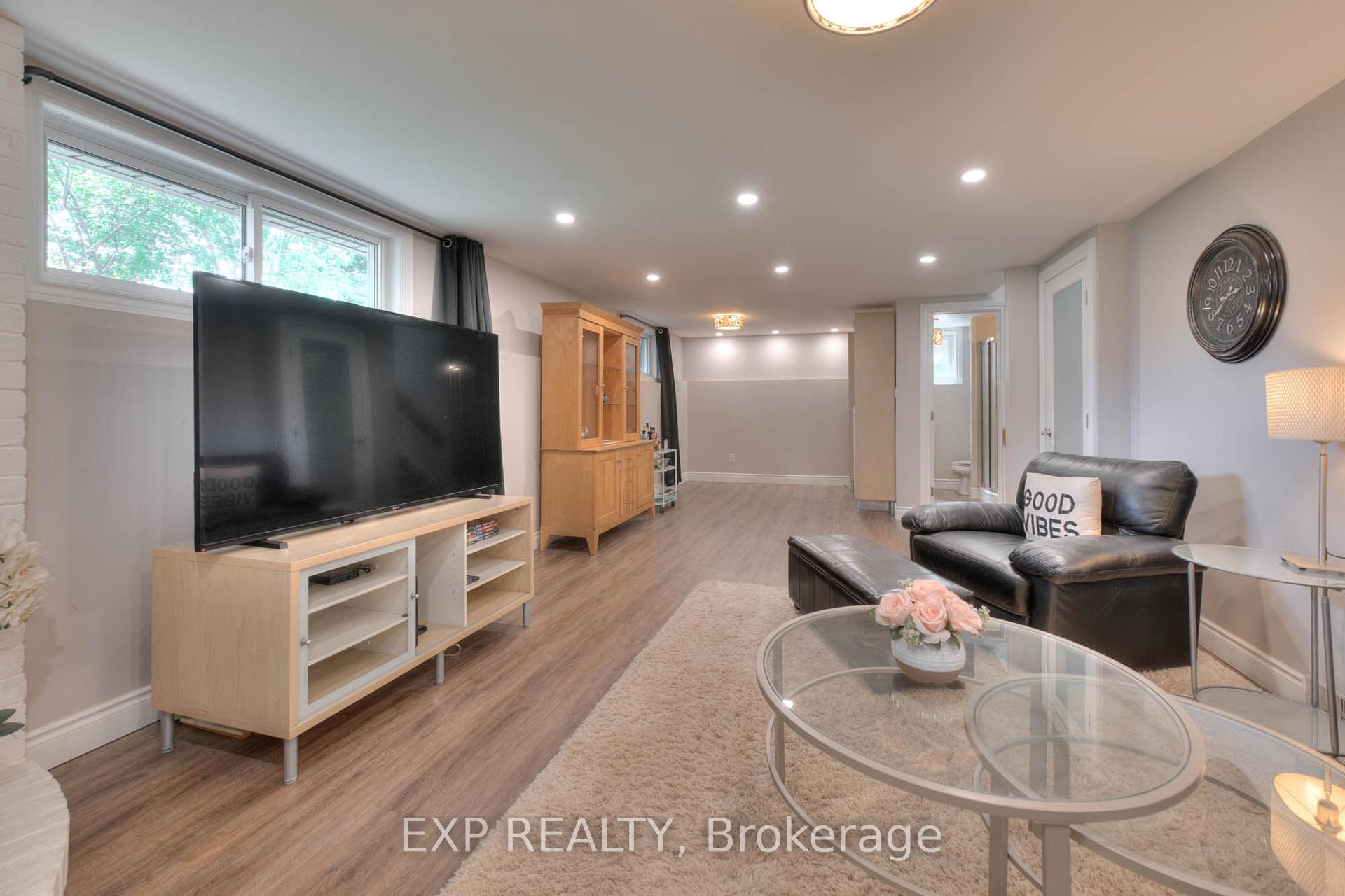 Photo 26 of 85 Pathfinder Crescent, Kitchener — HOMEH