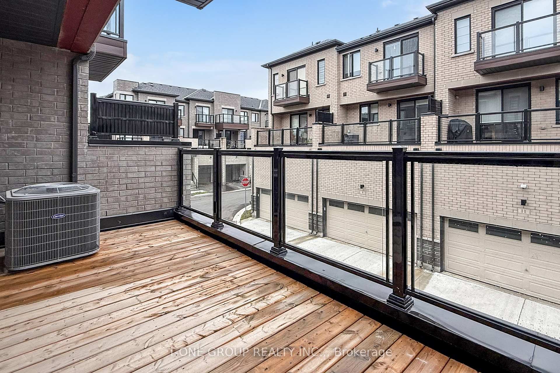 Photo 34 of 5 Eelam Lane, Markham, Wismer — HOMEH