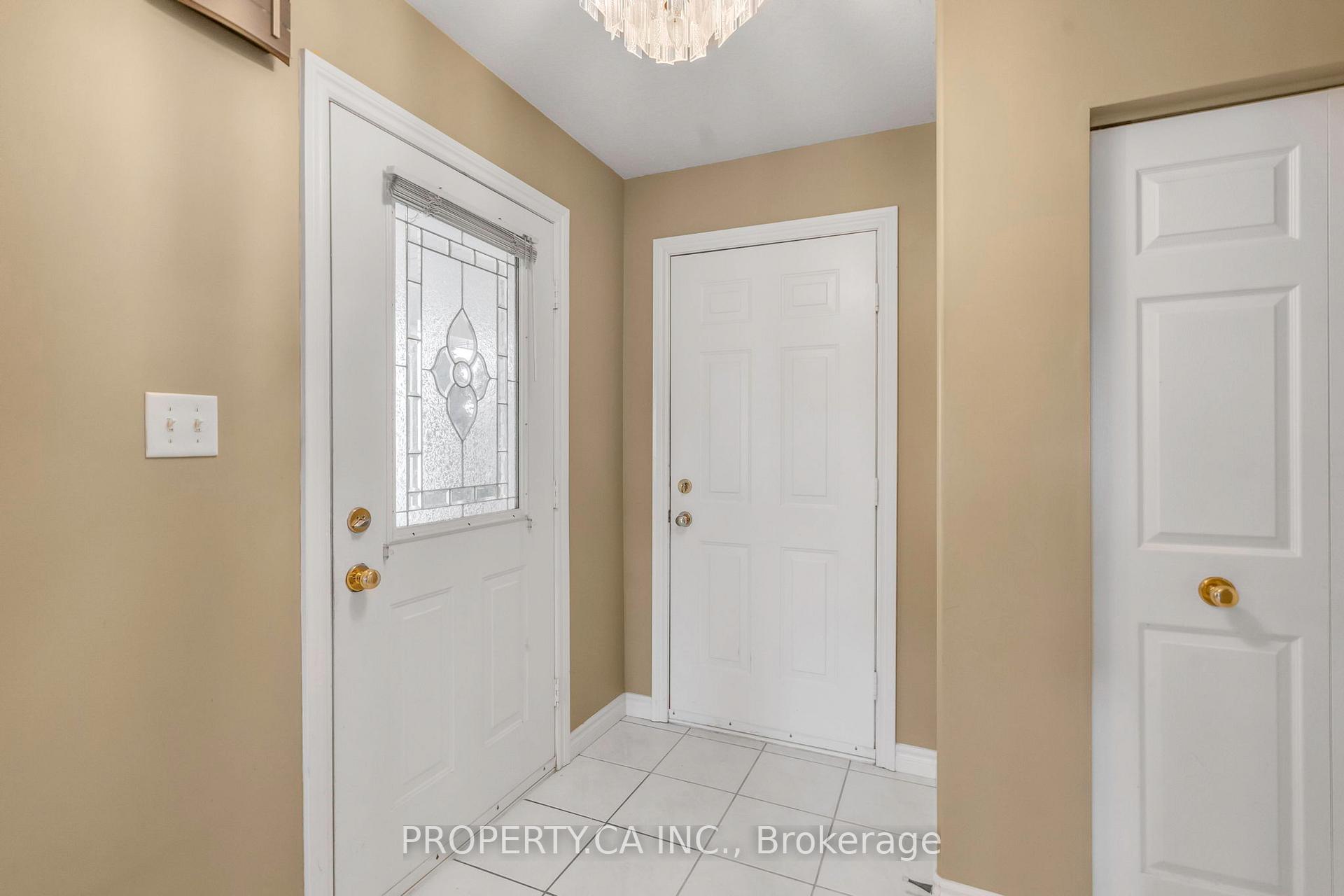 Photo 2 of 294 Huck Crescent, Kitchener — HOMEH